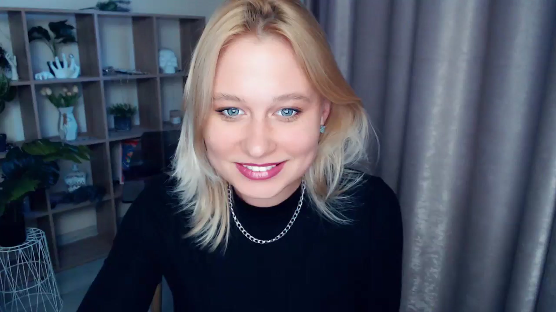 Gallery image thumbnail from Kukla_kolduna's myfreecams stream on, 05/04/2025, 18:05 image 2 of 20