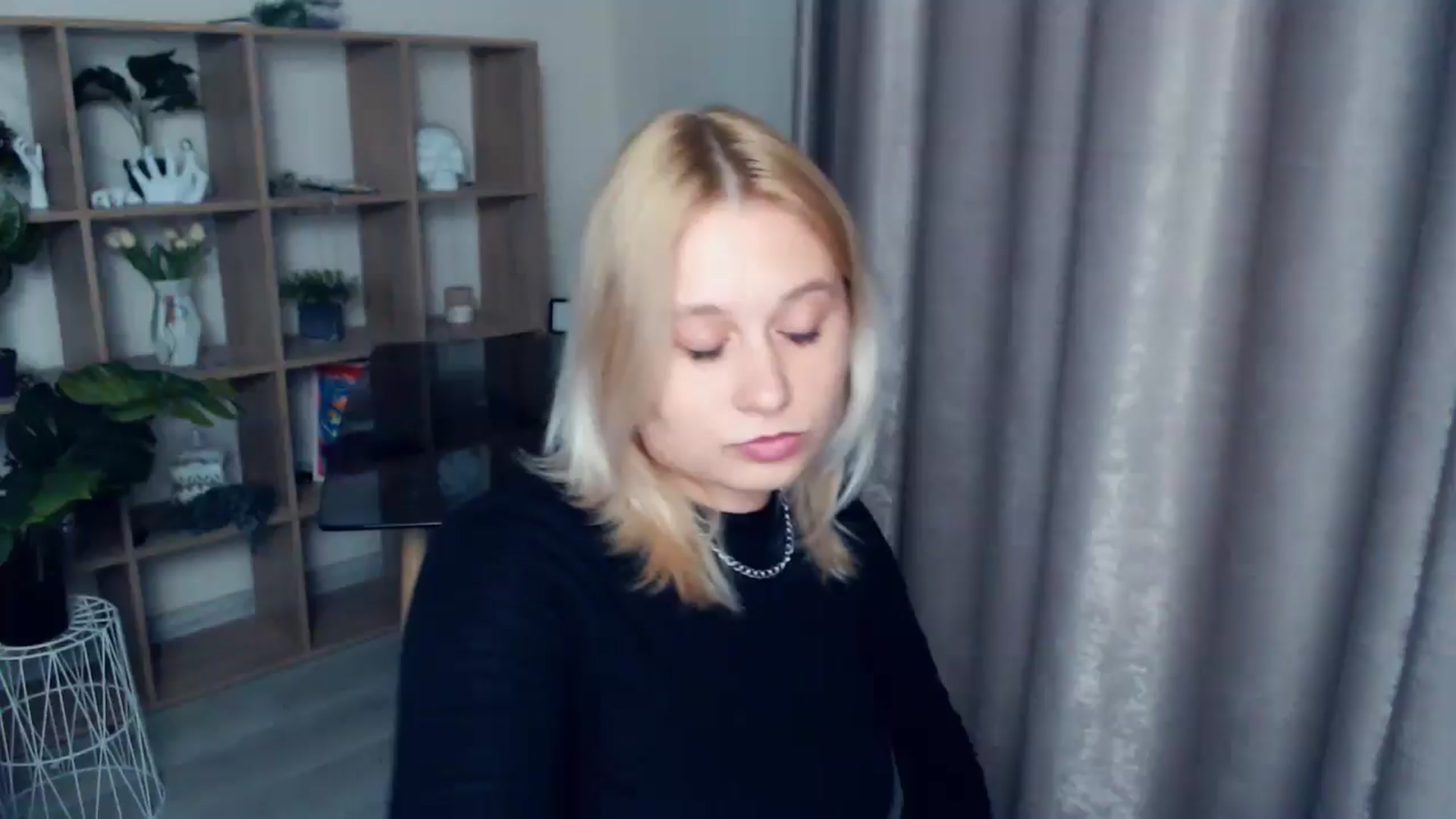 Gallery image thumbnail from Kukla_kolduna's myfreecams stream on, 05/04/2025, 18:05 image 15 of 20