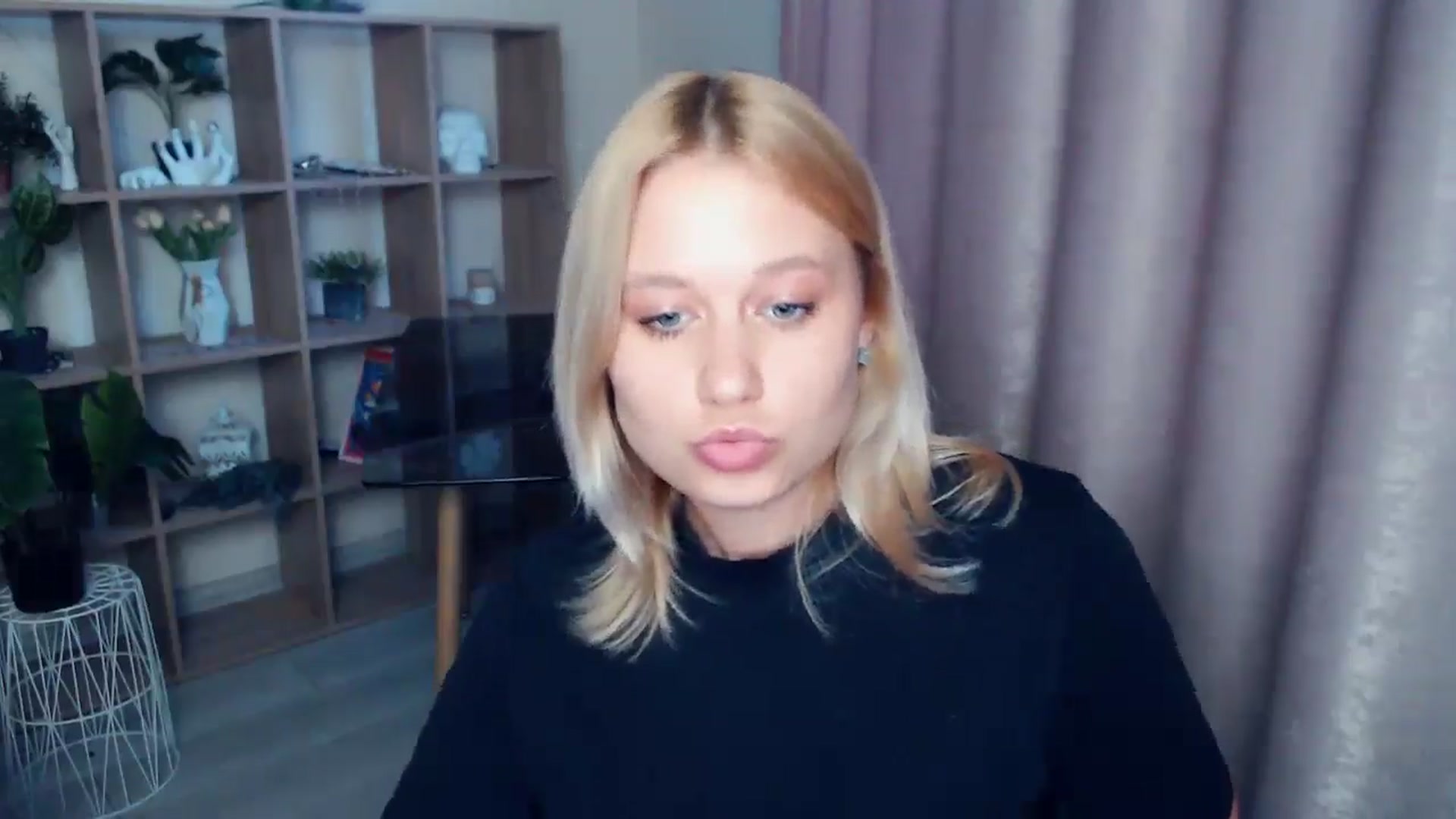 Gallery image thumbnail from Kukla_kolduna's myfreecams stream on, 05/07/2025, 17:24 image 20 of 20