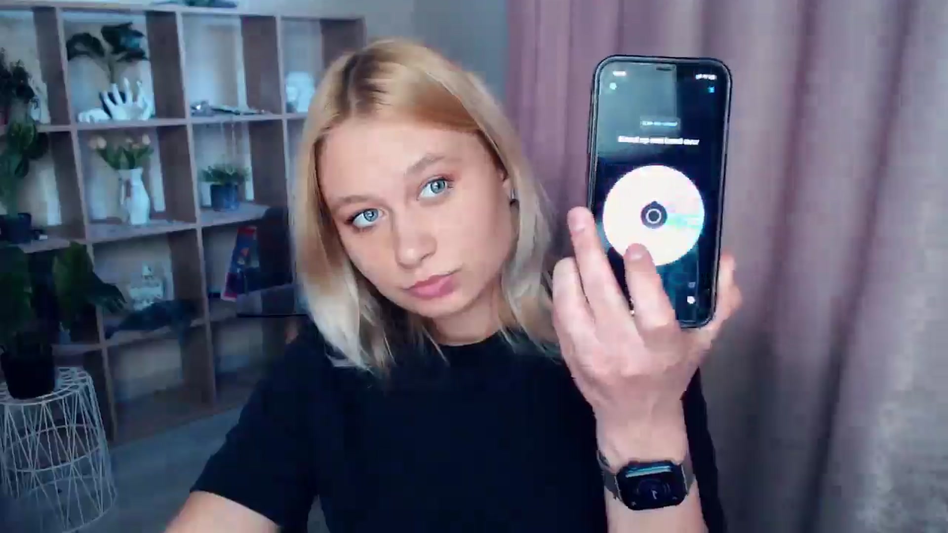Gallery image thumbnail from Kukla_kolduna's myfreecams stream on, 05/07/2025, 17:24 image 15 of 20