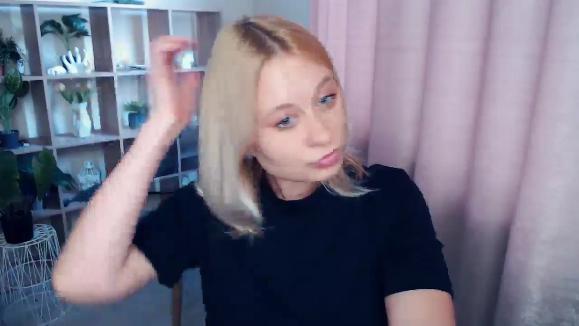 Gallery image thumbnail from Kukla_kolduna's myfreecams stream on, 05/07/2025, 17:24 image 9 of 20