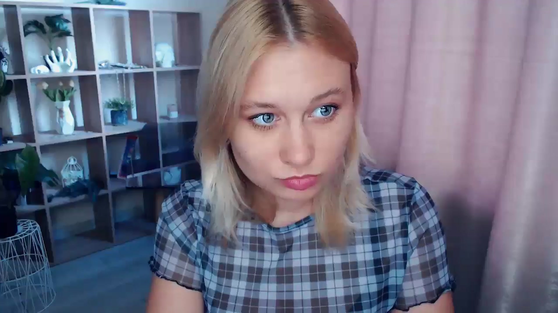 Gallery image thumbnail from Kukla_kolduna's myfreecams stream on, 05/08/2025, 18:02 image 5 of 20