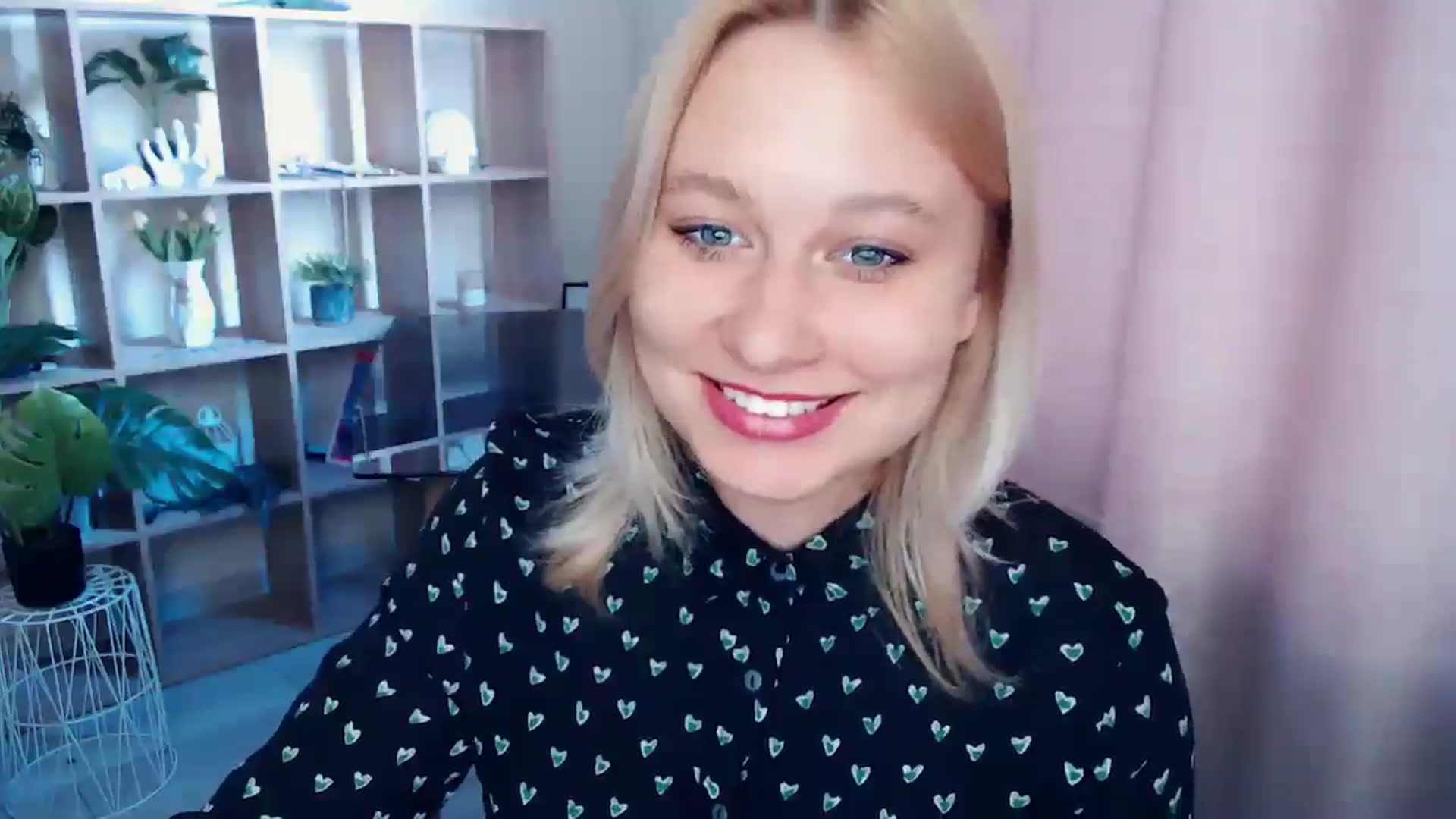 Gallery image thumbnail from Kukla_kolduna's myfreecams stream on, 05/09/2025, 15:47 image 17 of 20