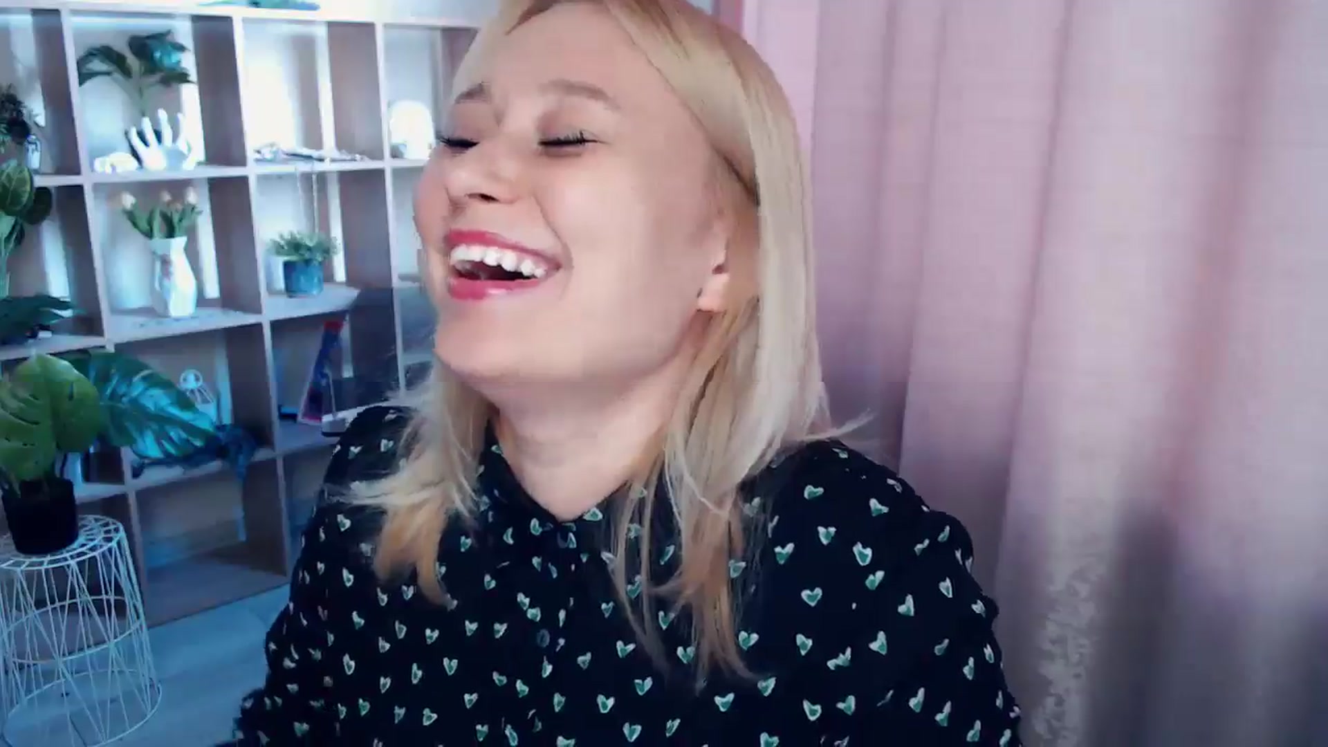 Gallery image thumbnail from Kukla_kolduna's myfreecams stream on, 05/09/2025, 15:47 image 15 of 20
