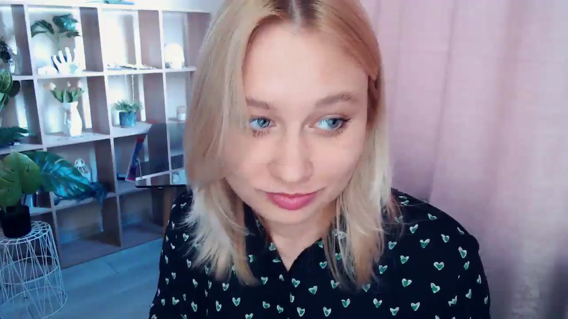 Gallery image thumbnail from Kukla_kolduna's myfreecams stream on, 05/09/2025, 15:47 image 3 of 20