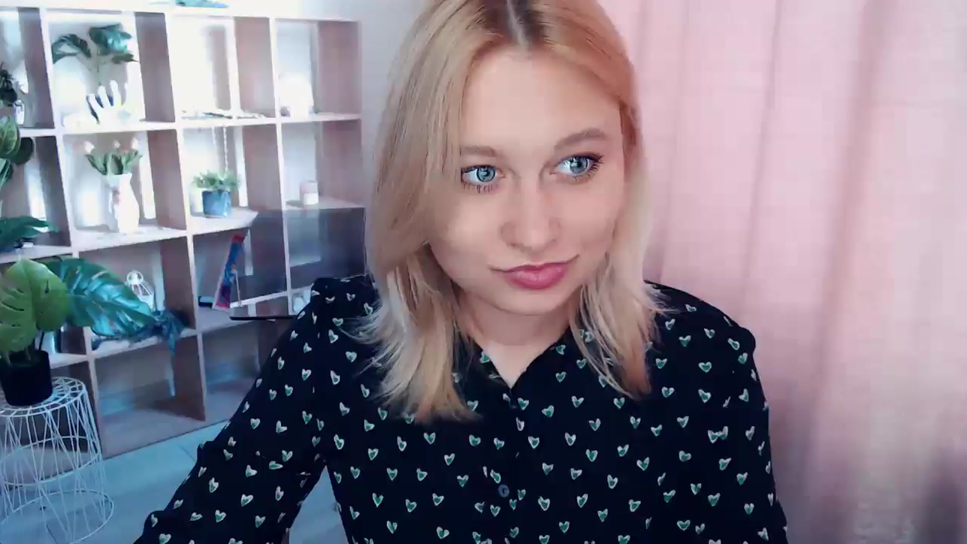 Gallery image thumbnail from Kukla_kolduna's myfreecams stream on, 05/09/2025, 15:47 image 1 of 20
