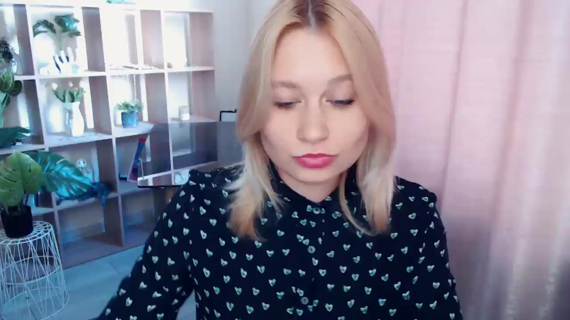 Gallery image thumbnail from Kukla_kolduna's myfreecams stream on, 05/09/2025, 15:47 image 7 of 20
