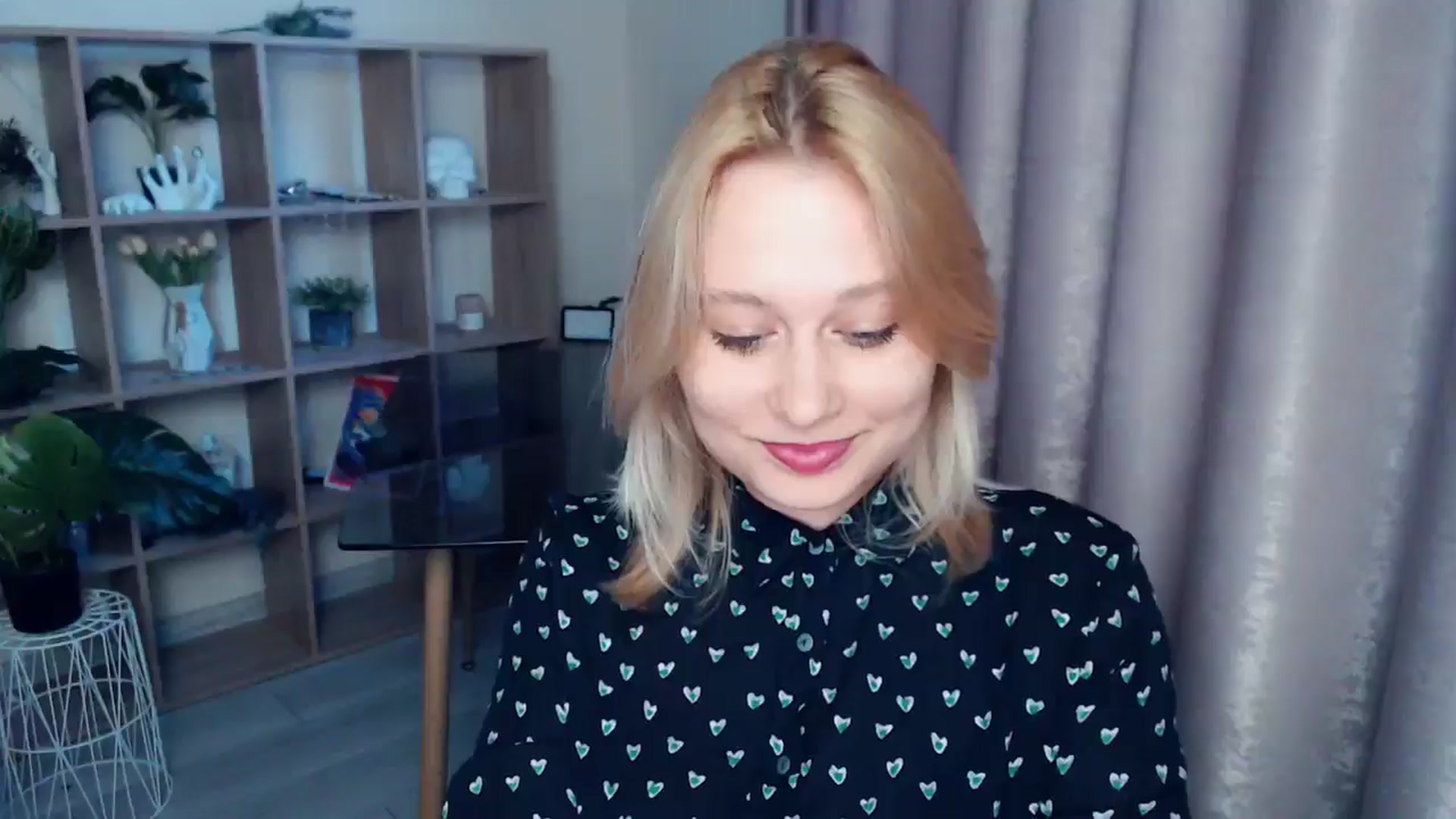 Gallery image thumbnail from Kukla_kolduna's myfreecams stream on, 05/09/2025, 18:15 image 3 of 20