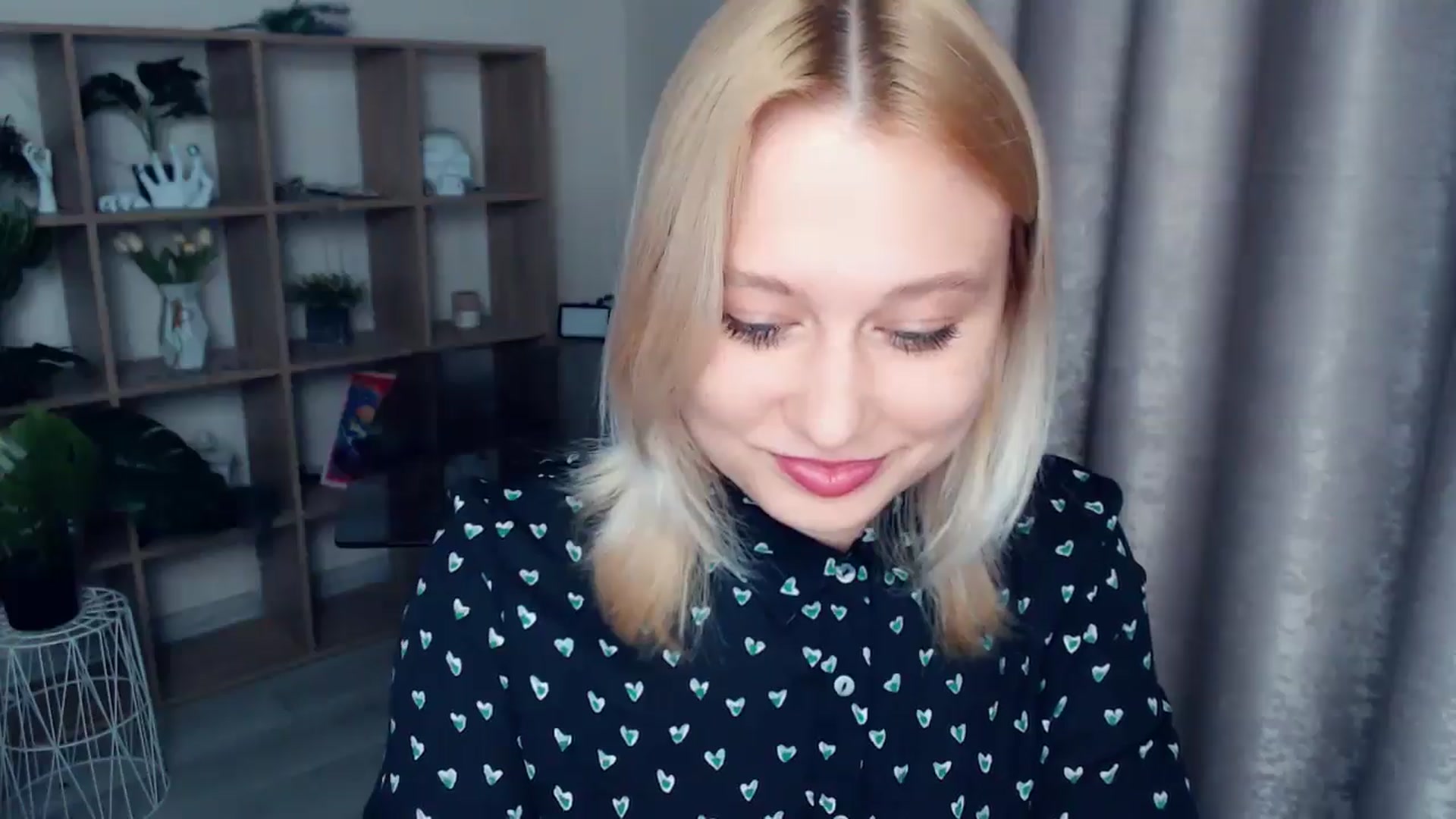 Gallery image thumbnail from Kukla_kolduna's myfreecams stream on, 05/09/2025, 18:15 image 14 of 20