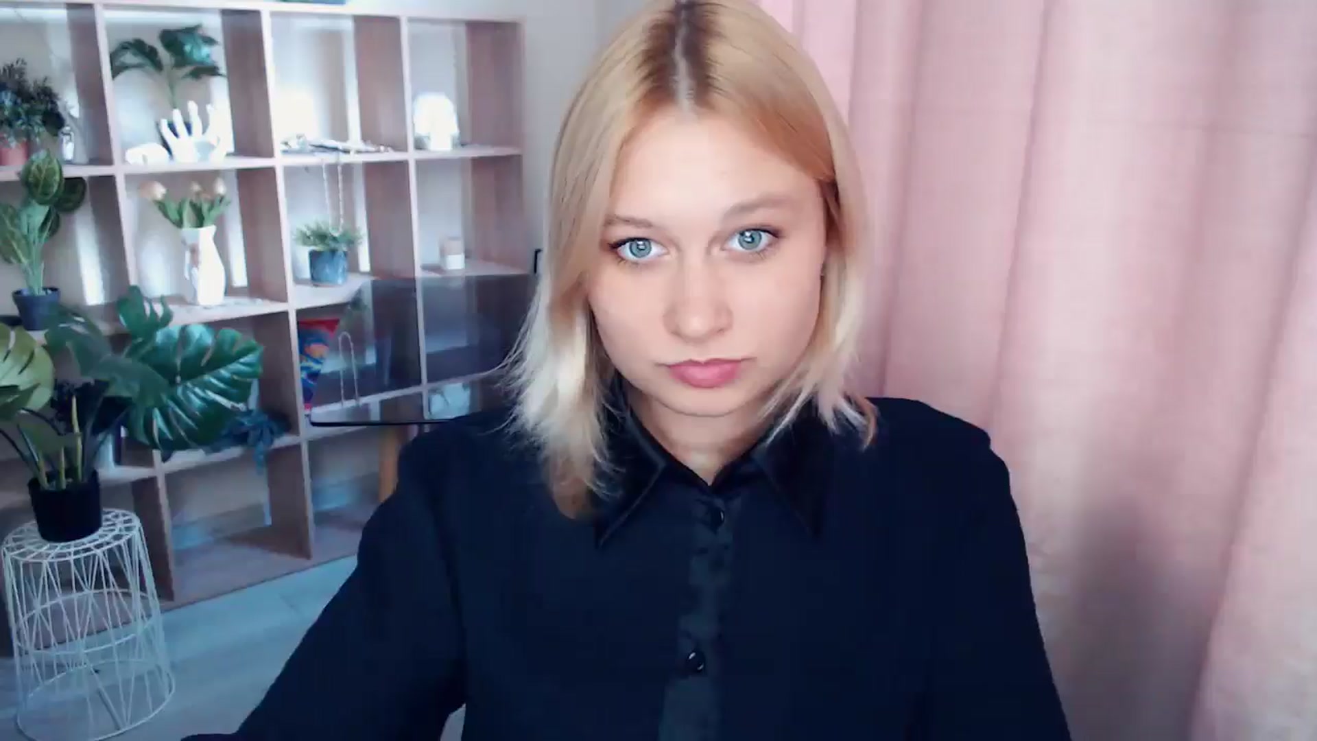 Gallery image thumbnail from Kukla_kolduna's myfreecams stream on, 05/10/2025, 16:01 image 11 of 20