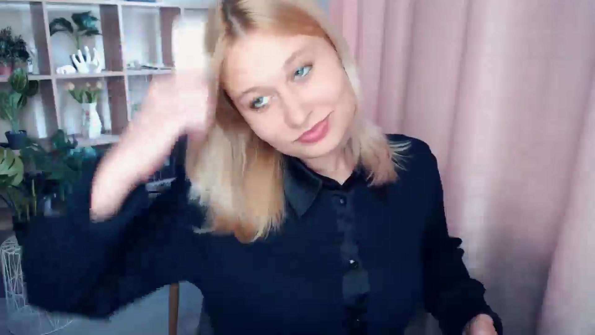 Gallery image thumbnail from Kukla_kolduna's myfreecams stream on, 05/10/2025, 16:01 image 16 of 20