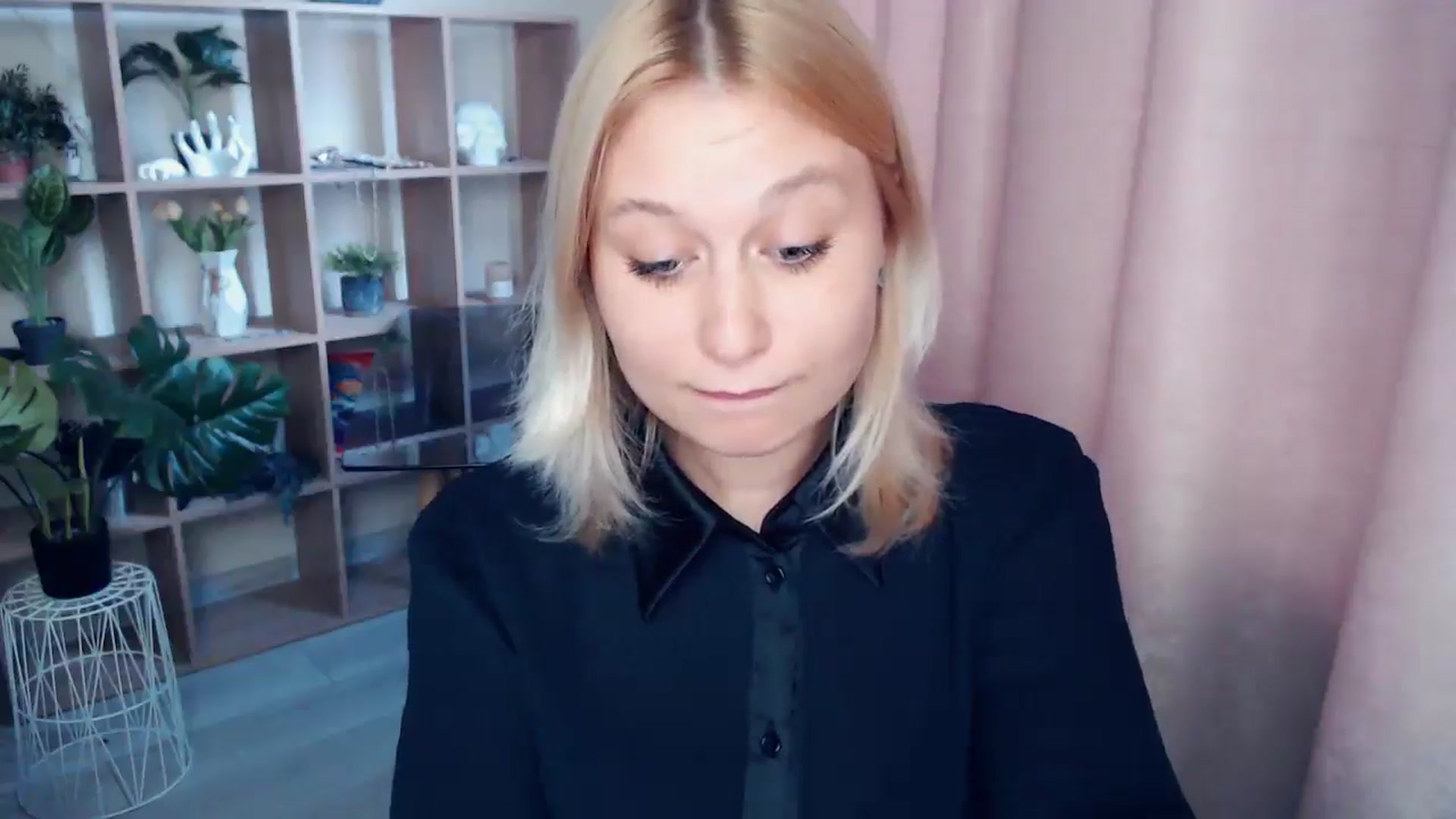 Gallery image thumbnail from Kukla_kolduna's myfreecams stream on, 05/10/2025, 16:01 image 19 of 20