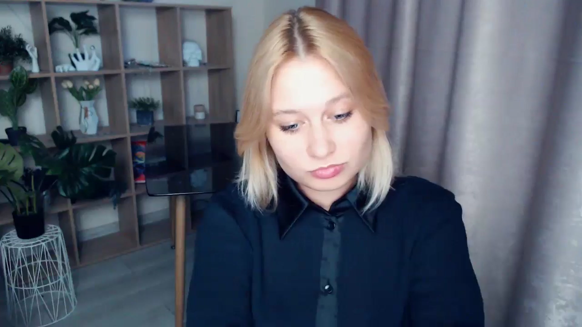 Gallery image thumbnail from Kukla_kolduna's myfreecams stream on, 05/10/2025, 18:09 image 5 of 20
