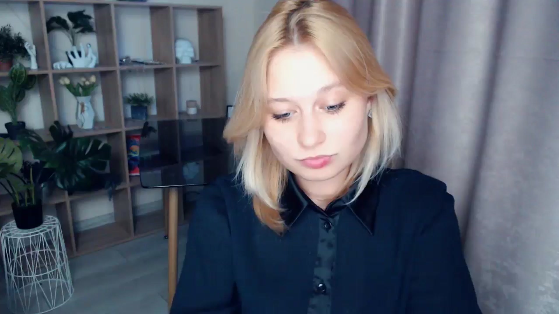 Gallery image thumbnail from Kukla_kolduna's myfreecams stream on, 05/10/2025, 18:09 image 1 of 20