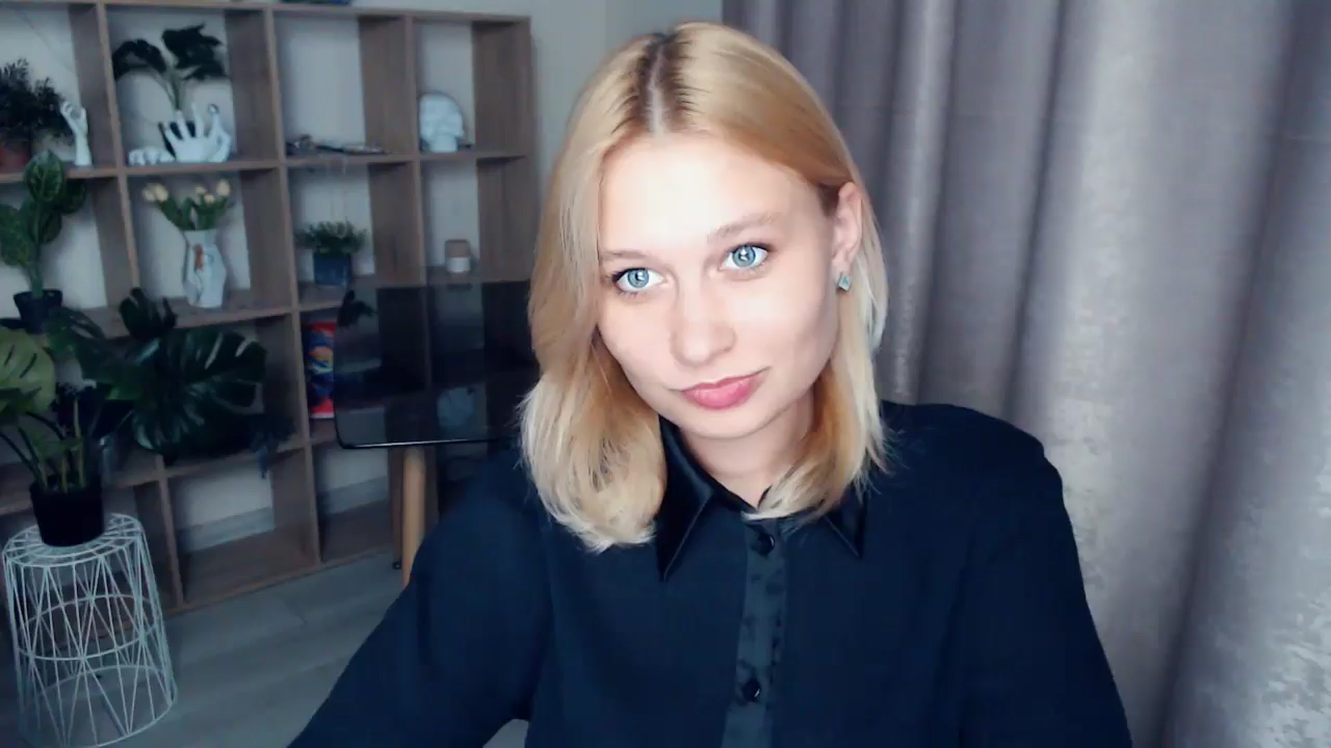 Gallery image thumbnail from Kukla_kolduna's myfreecams stream on, 05/10/2025, 18:09 image 8 of 20