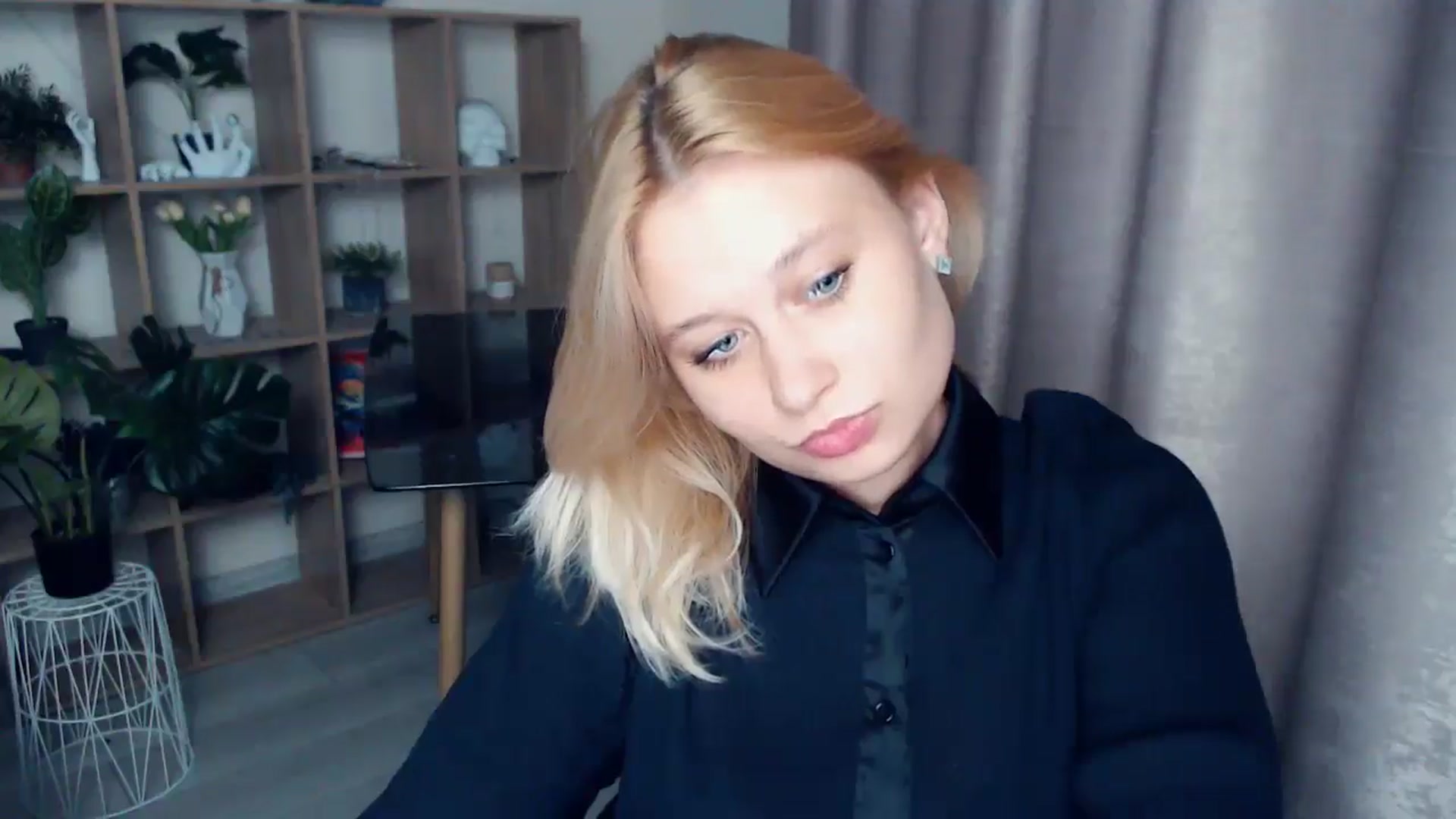 Gallery image thumbnail from Kukla_kolduna's myfreecams stream on, 05/10/2025, 18:09 image 12 of 20