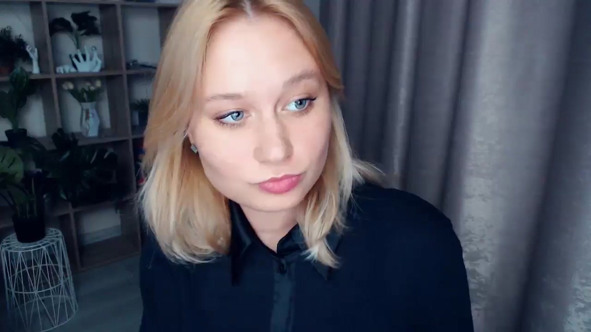 Gallery image thumbnail from Kukla_kolduna's myfreecams stream on, 05/10/2025, 18:09 image 7 of 20