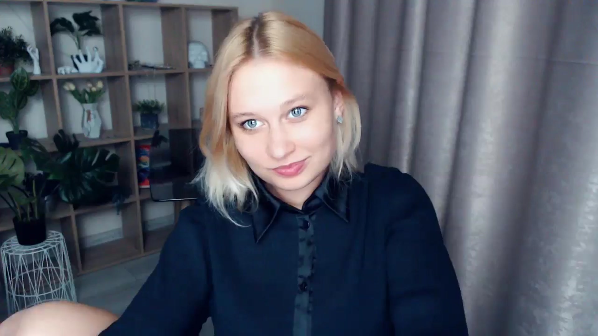 Gallery image thumbnail from Kukla_kolduna's myfreecams stream on, 05/10/2025, 18:09 image 16 of 20