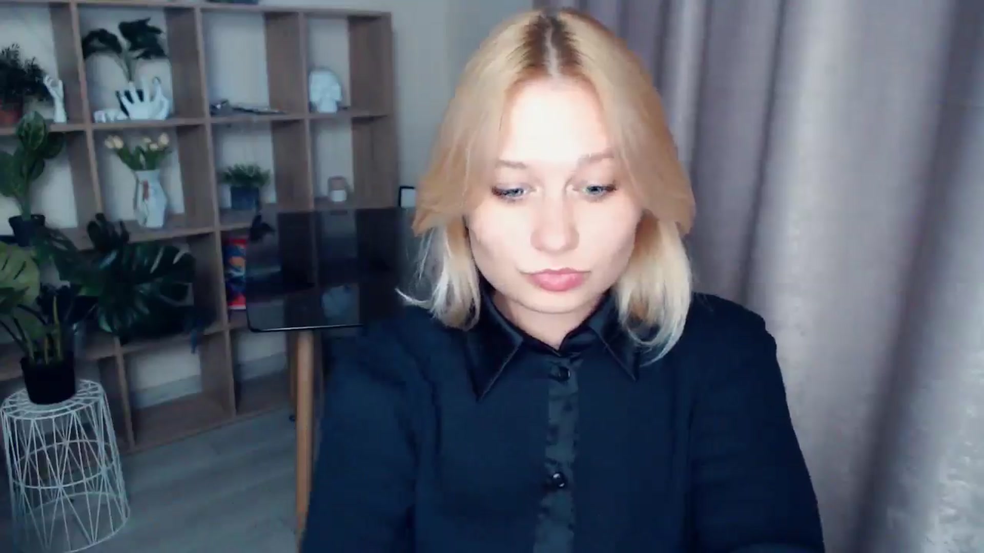 Gallery image thumbnail from Kukla_kolduna's myfreecams stream on, 05/10/2025, 18:09 image 4 of 20