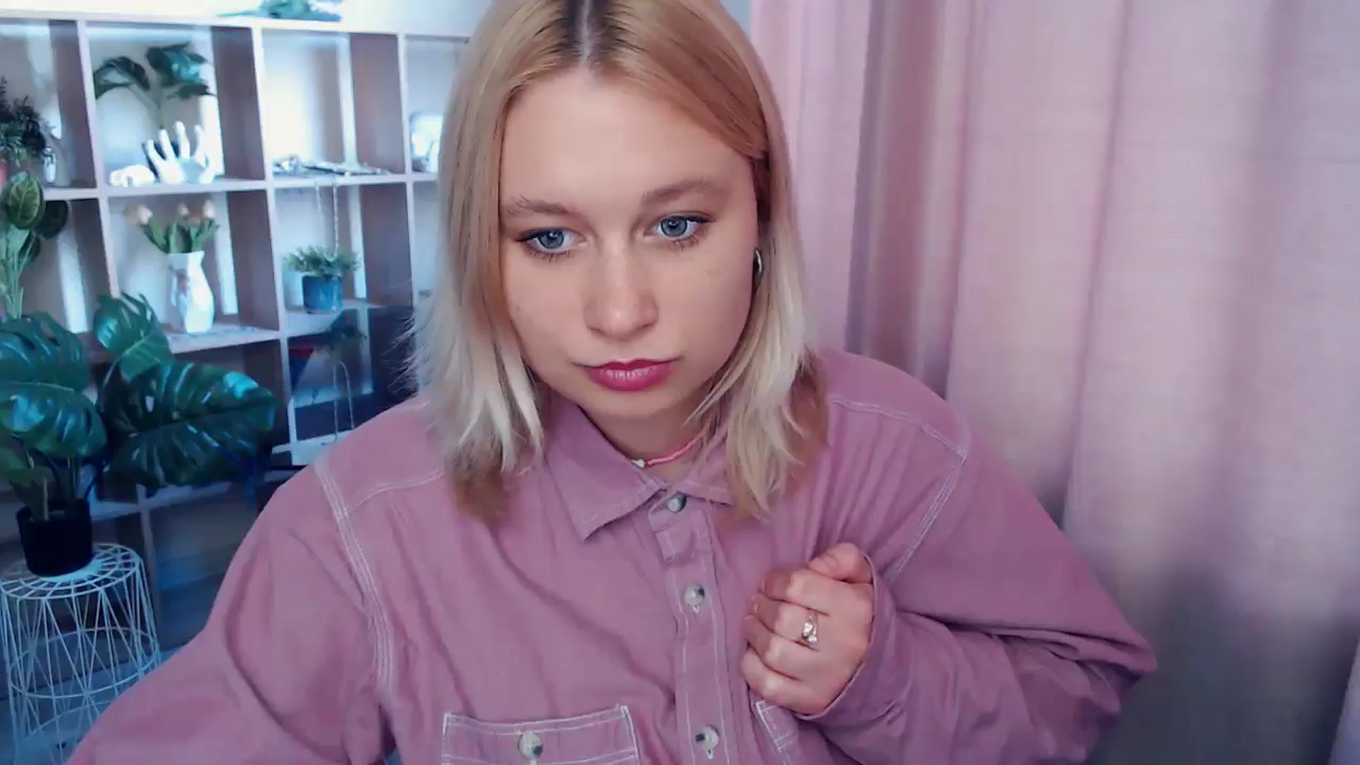 Gallery image thumbnail from Kukla_kolduna's myfreecams stream on, 05/11/2025, 15:29 image 13 of 20