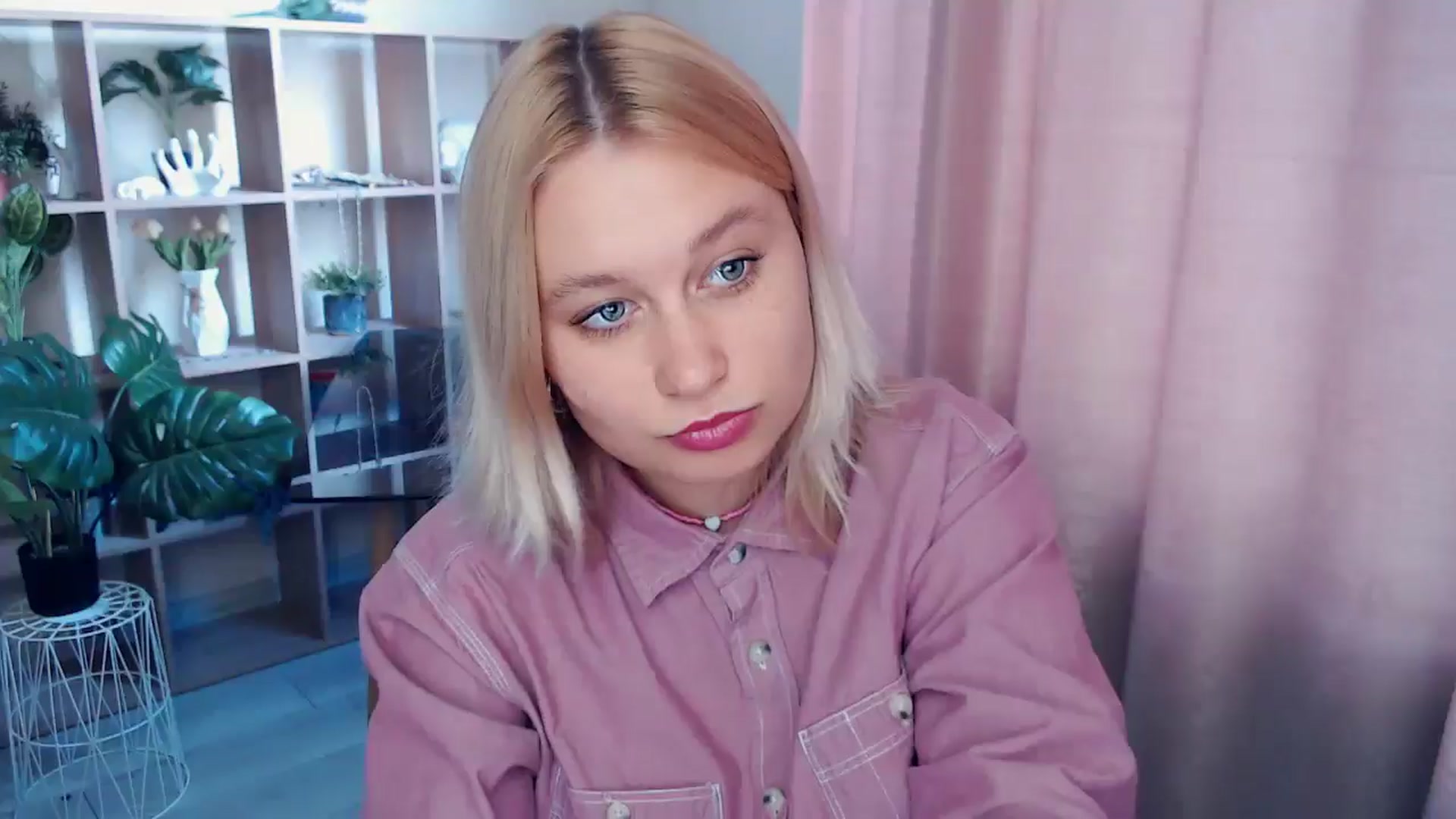 Gallery image thumbnail from Kukla_kolduna's myfreecams stream on, 05/11/2025, 15:29 image 16 of 20
