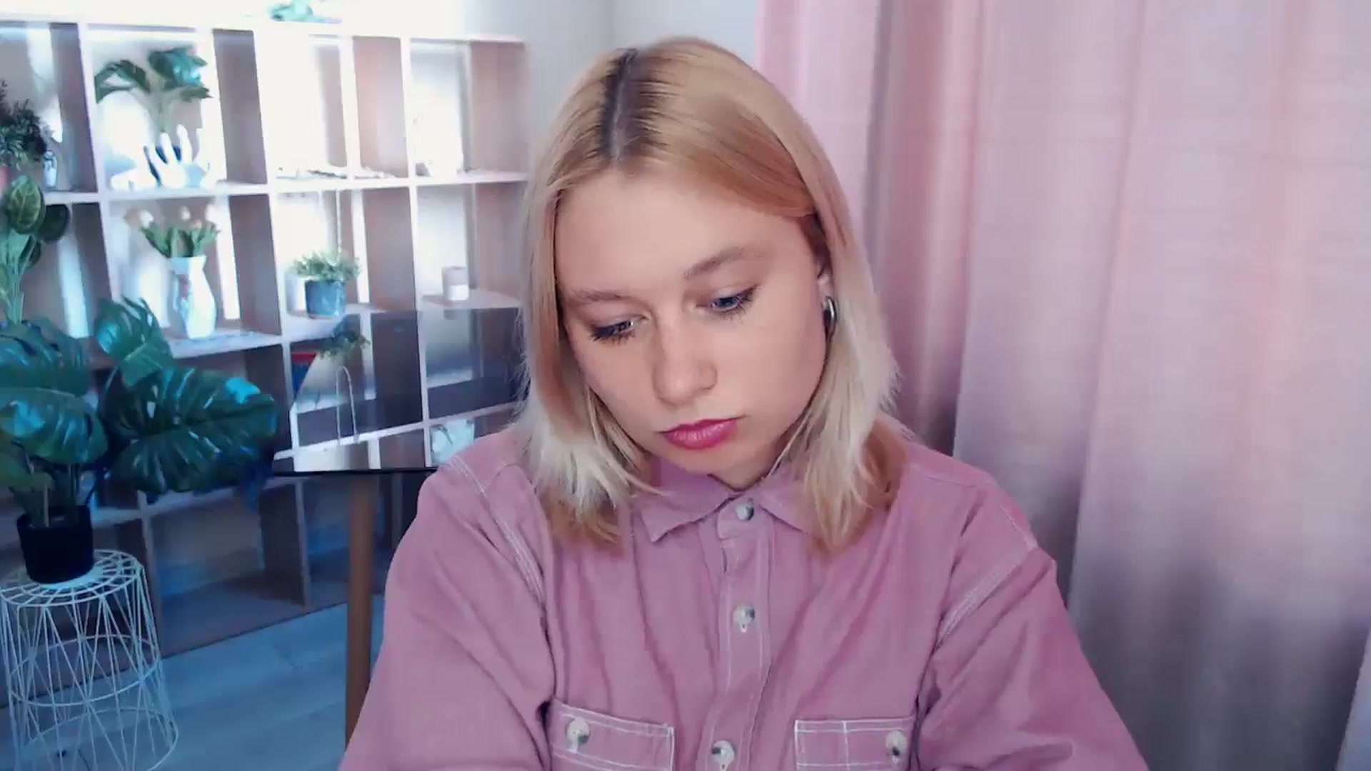 Gallery image thumbnail from Kukla_kolduna's myfreecams stream on, 05/11/2025, 15:29 image 8 of 20