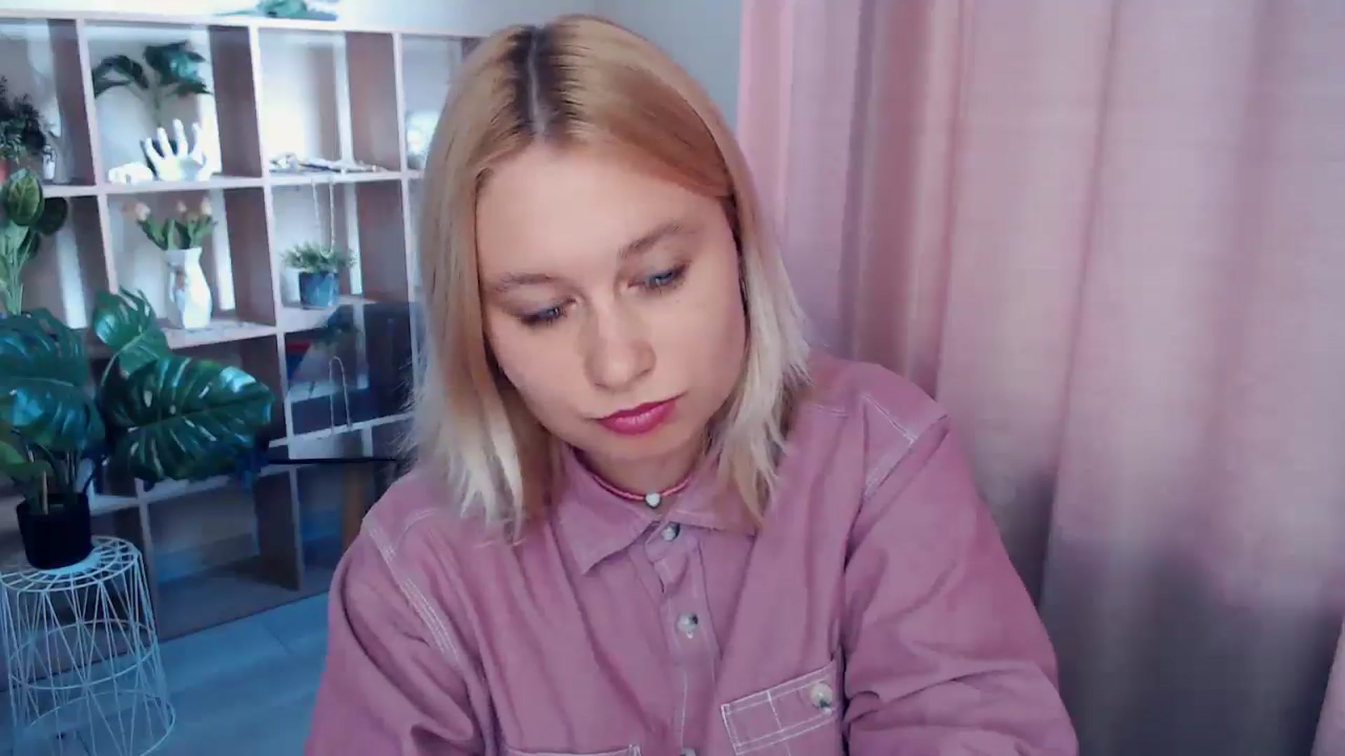 Gallery image thumbnail from Kukla_kolduna's myfreecams stream on, 05/11/2025, 15:29 image 18 of 20