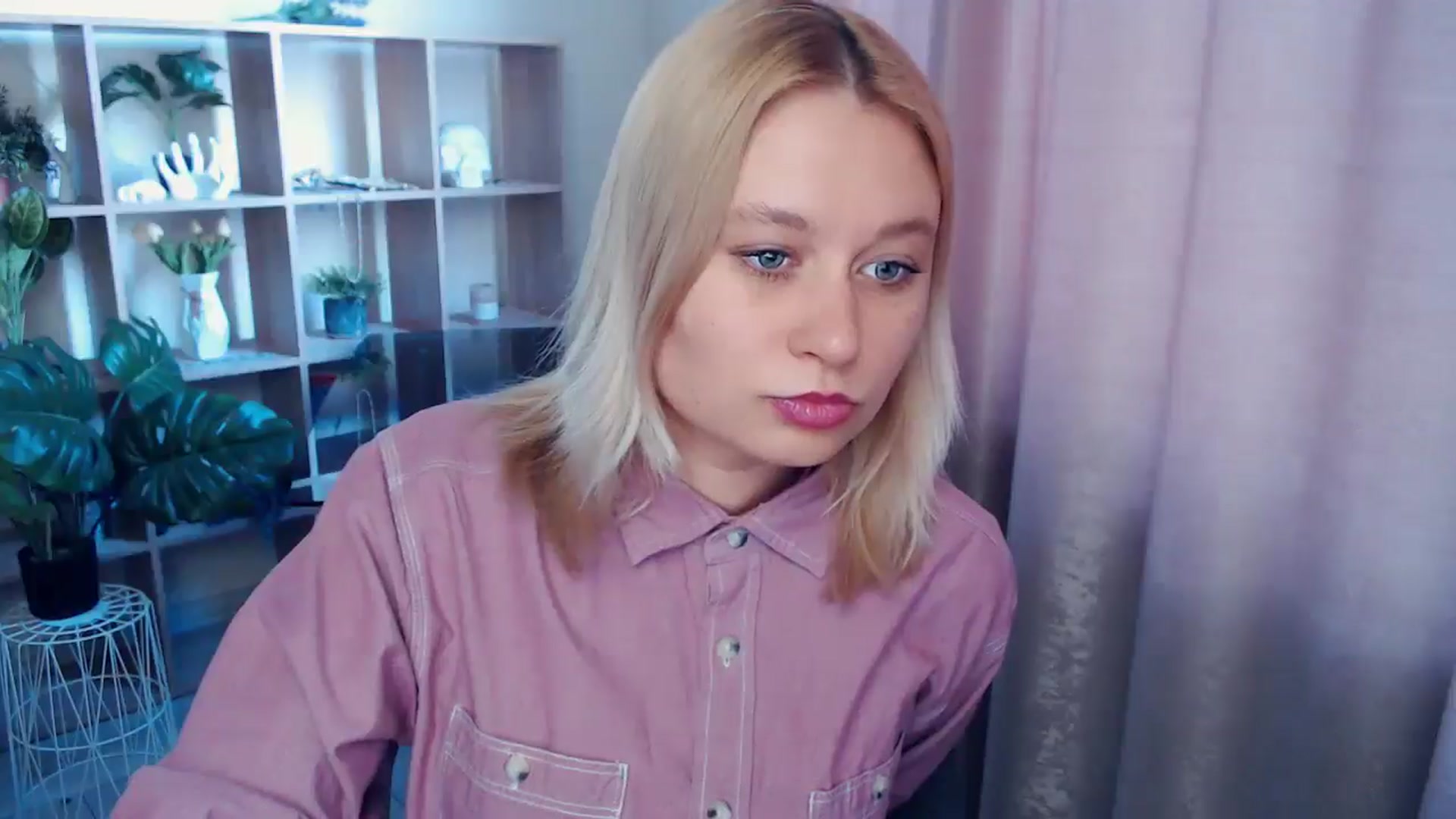 Gallery image thumbnail from Kukla_kolduna's myfreecams stream on, 05/11/2025, 15:29 image 7 of 20