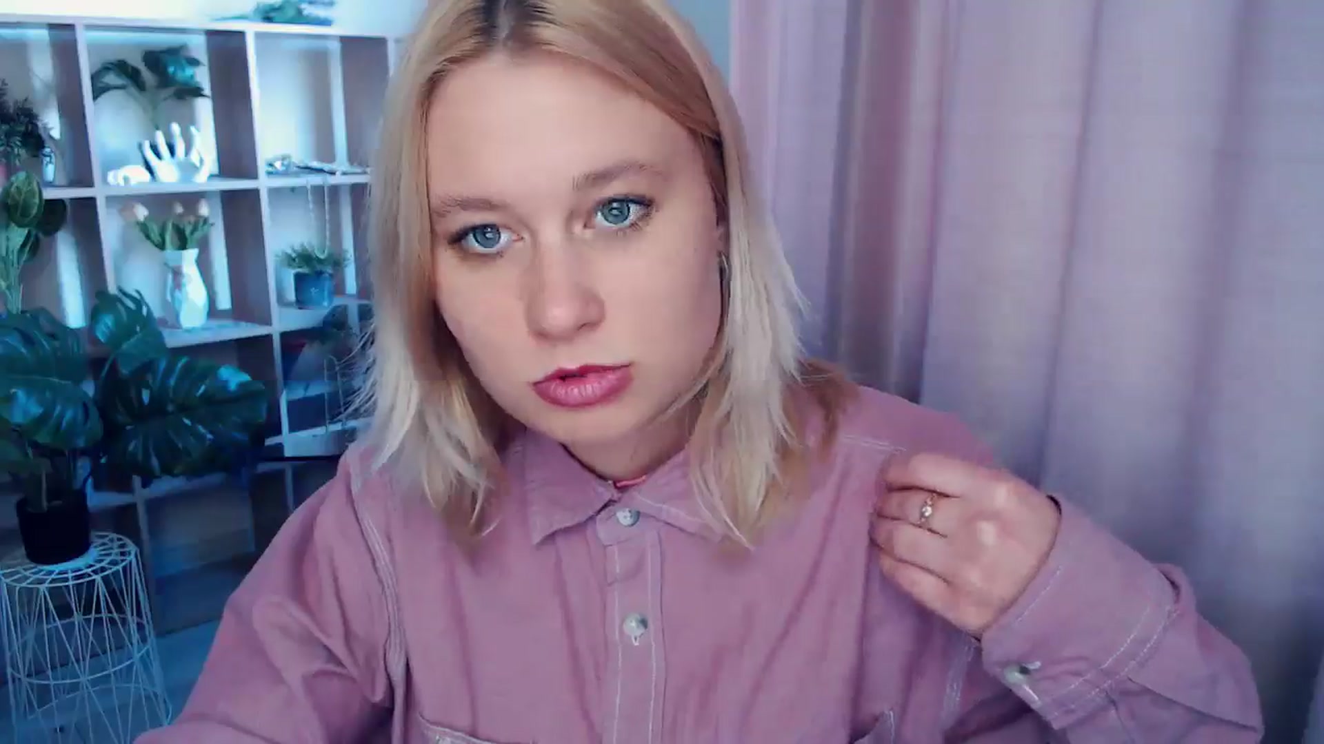 Gallery image thumbnail from Kukla_kolduna's myfreecams stream on, 05/11/2025, 15:29 image 5 of 20