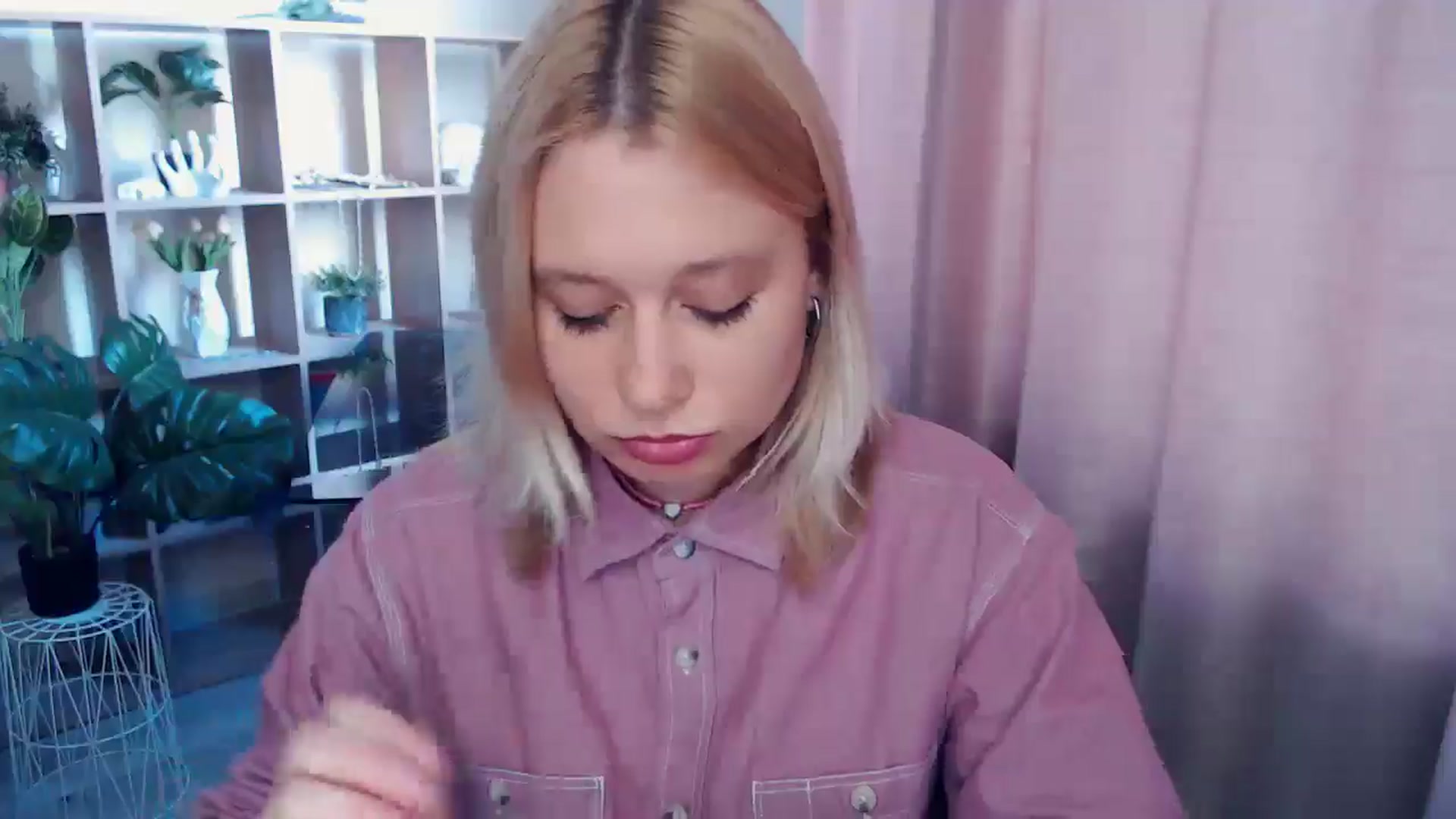 Gallery image thumbnail from Kukla_kolduna's myfreecams stream on, 05/11/2025, 15:29 image 10 of 20