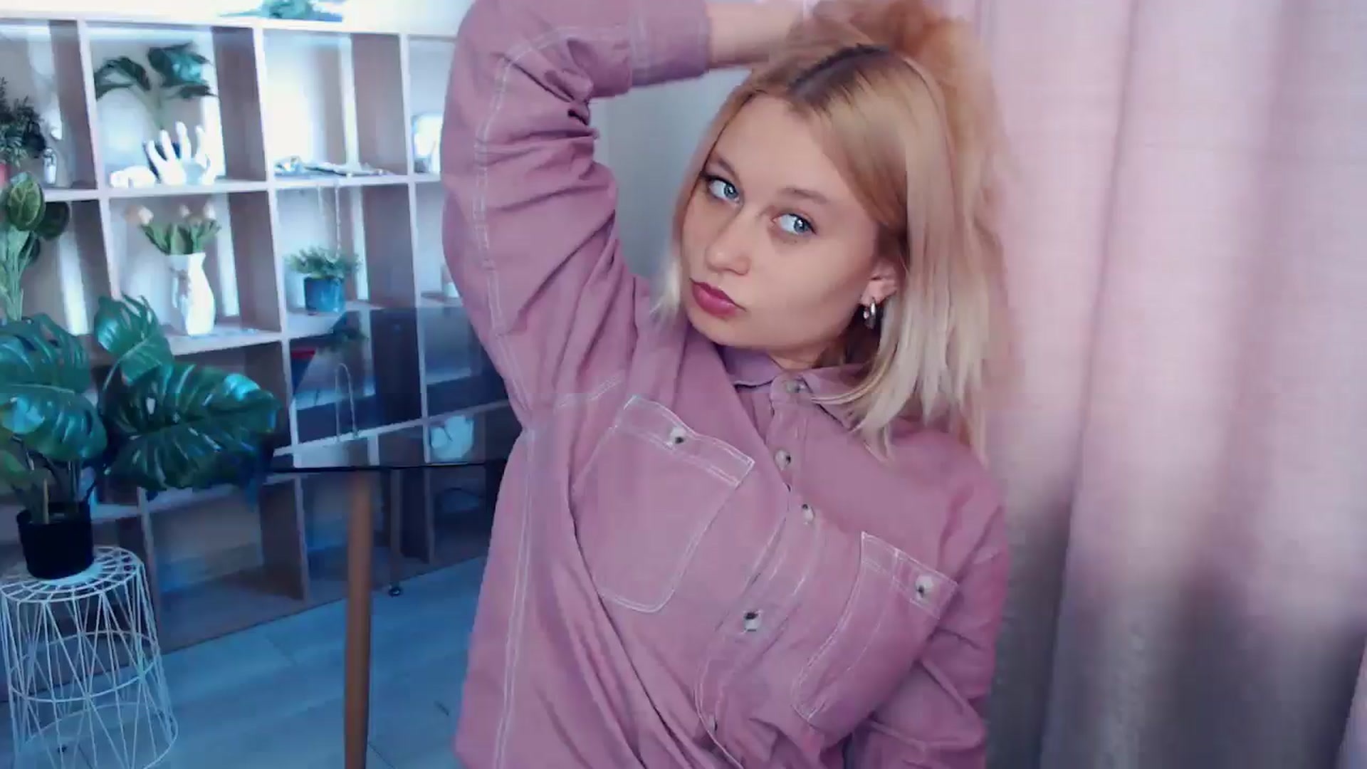 Gallery image thumbnail from Kukla_kolduna's myfreecams stream on, 05/11/2025, 15:29 image 14 of 20