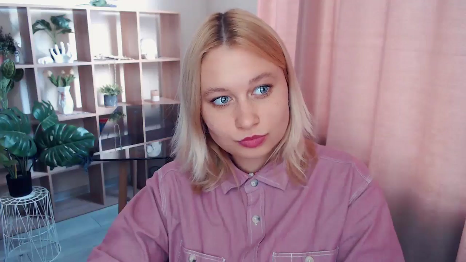 Gallery image thumbnail from Kukla_kolduna's myfreecams stream on, 05/11/2025, 16:11 image 14 of 20