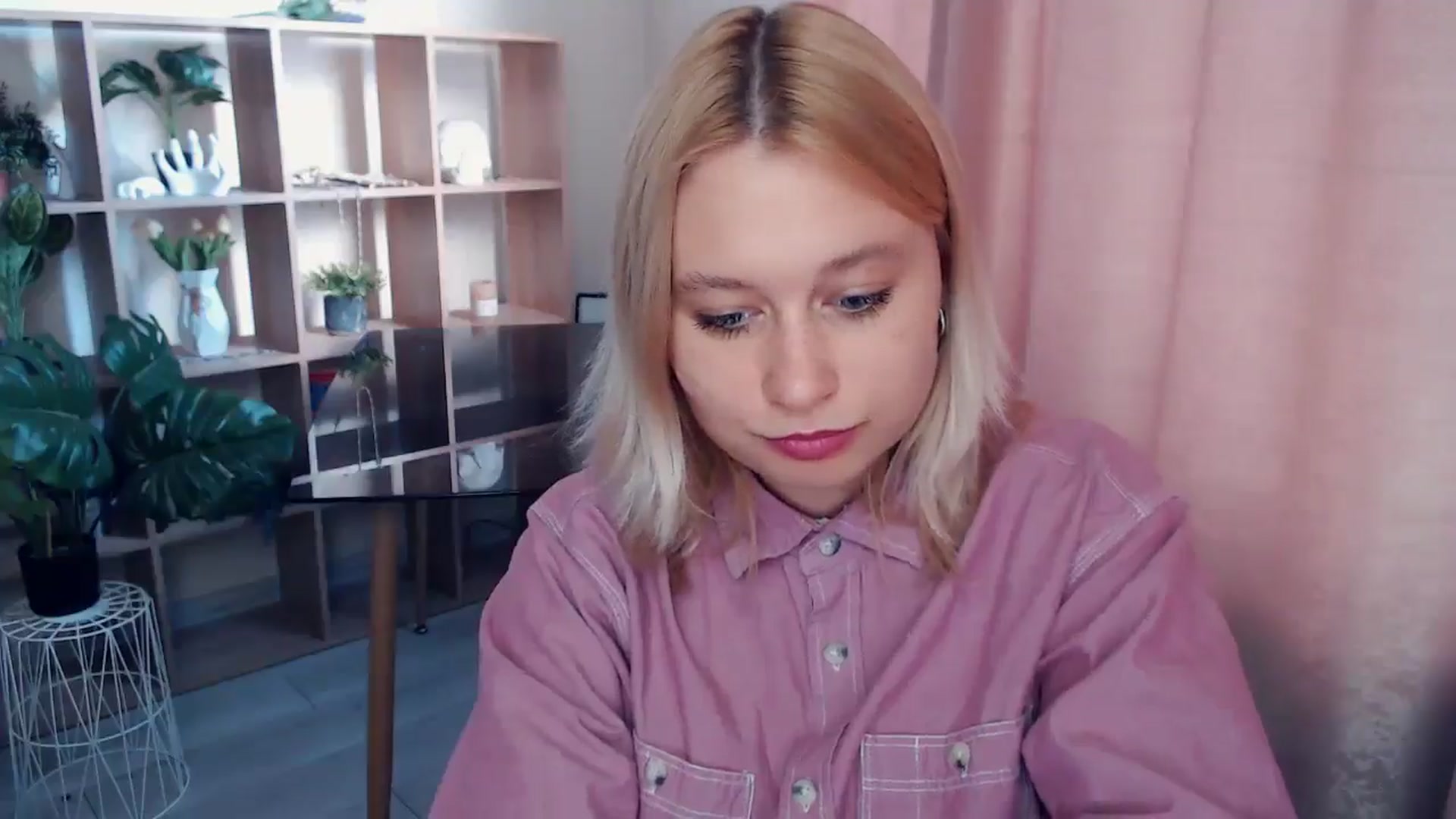 Gallery image thumbnail from Kukla_kolduna's myfreecams stream on, 05/11/2025, 16:11 image 20 of 20