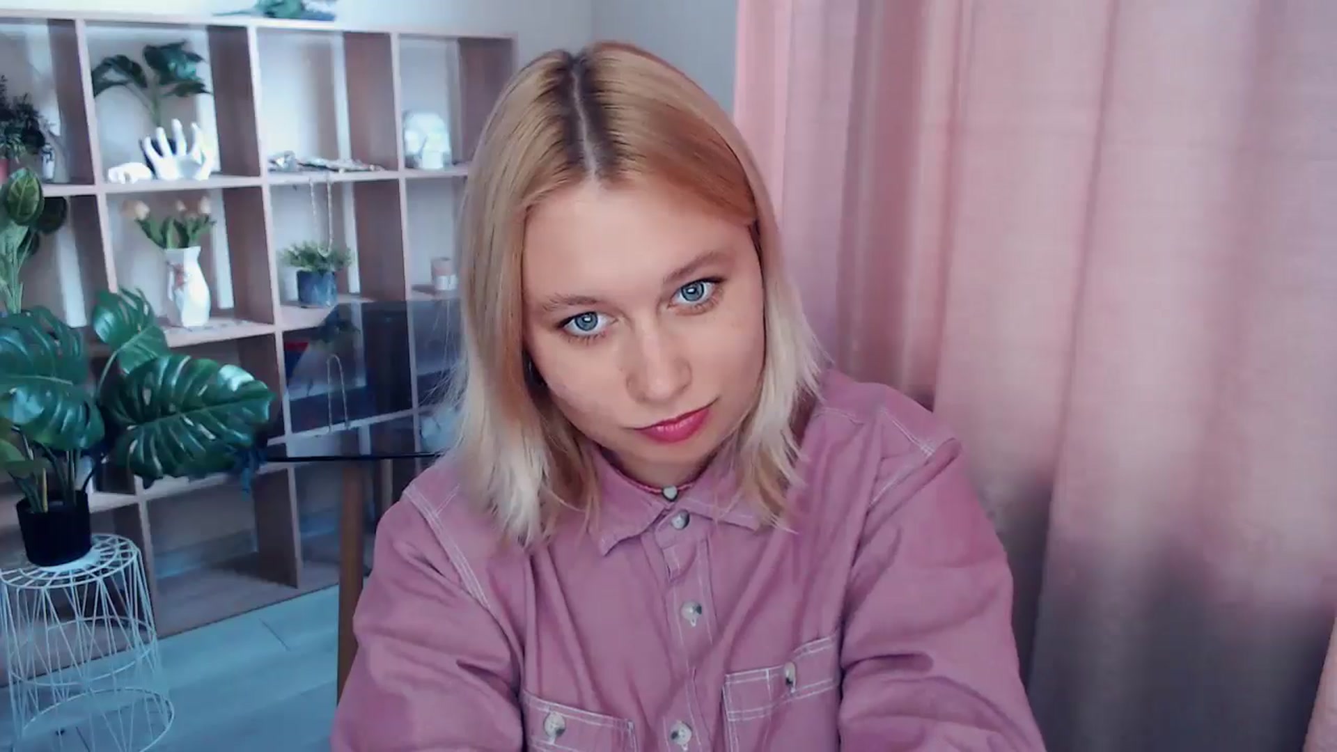 Gallery image thumbnail from Kukla_kolduna's myfreecams stream on, 05/11/2025, 16:11 image 4 of 20