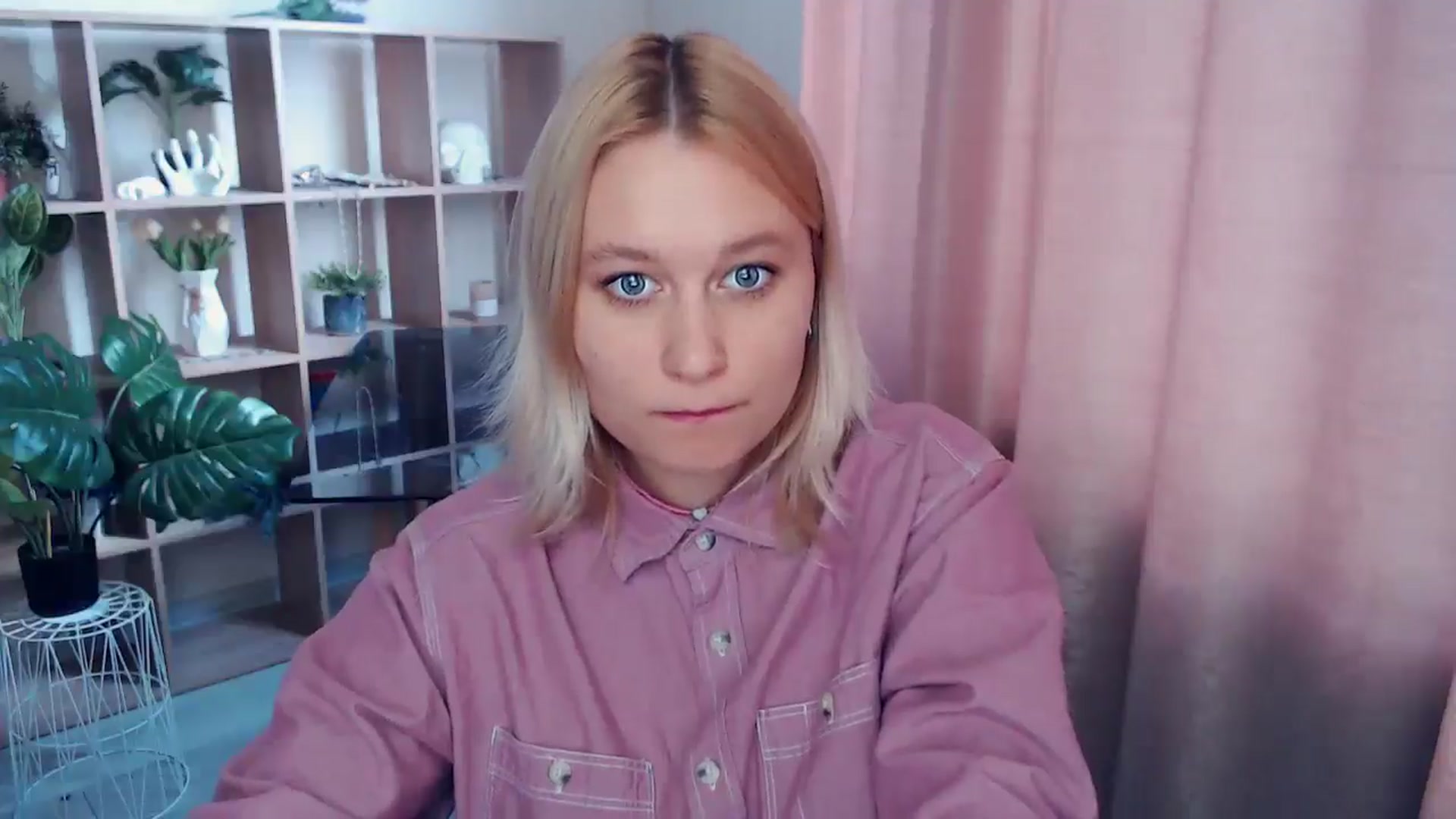 Gallery image thumbnail from Kukla_kolduna's myfreecams stream on, 05/11/2025, 16:11 image 5 of 20