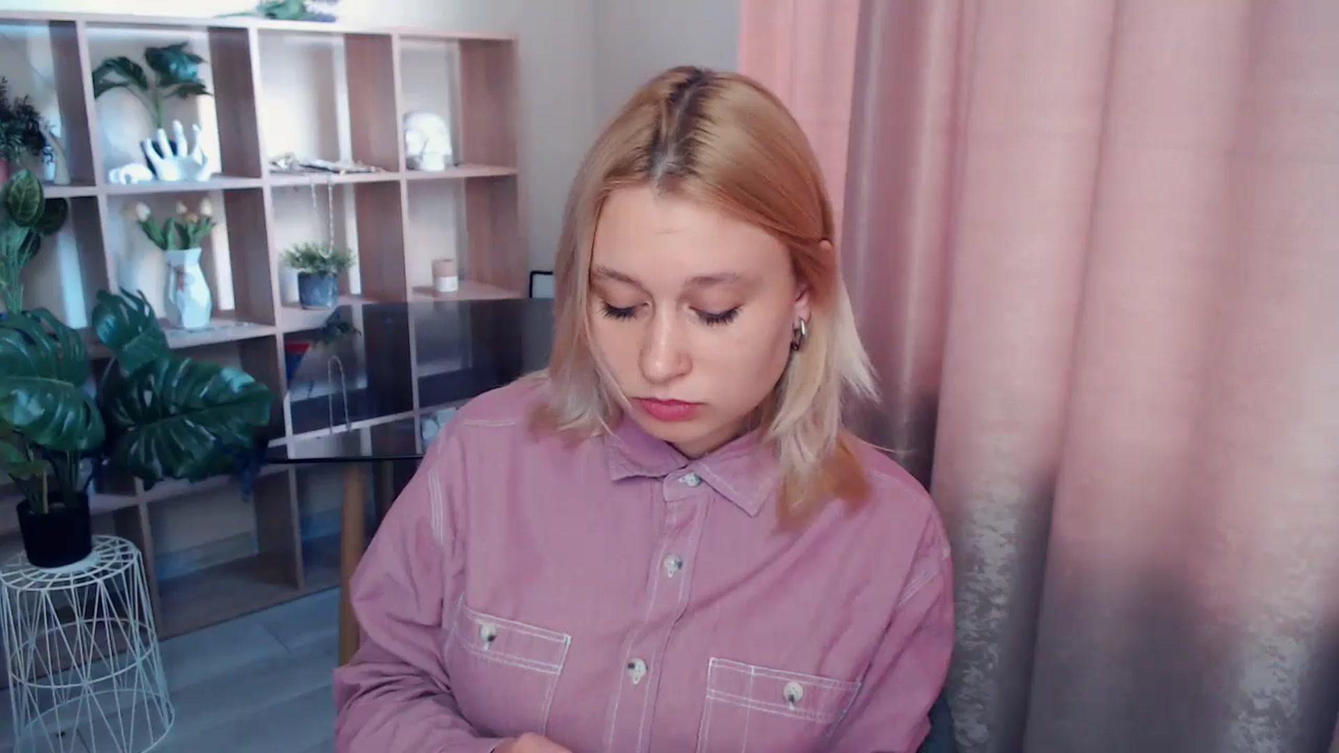 Gallery image thumbnail from Kukla_kolduna's myfreecams stream on, 05/11/2025, 16:57 image 2 of 20