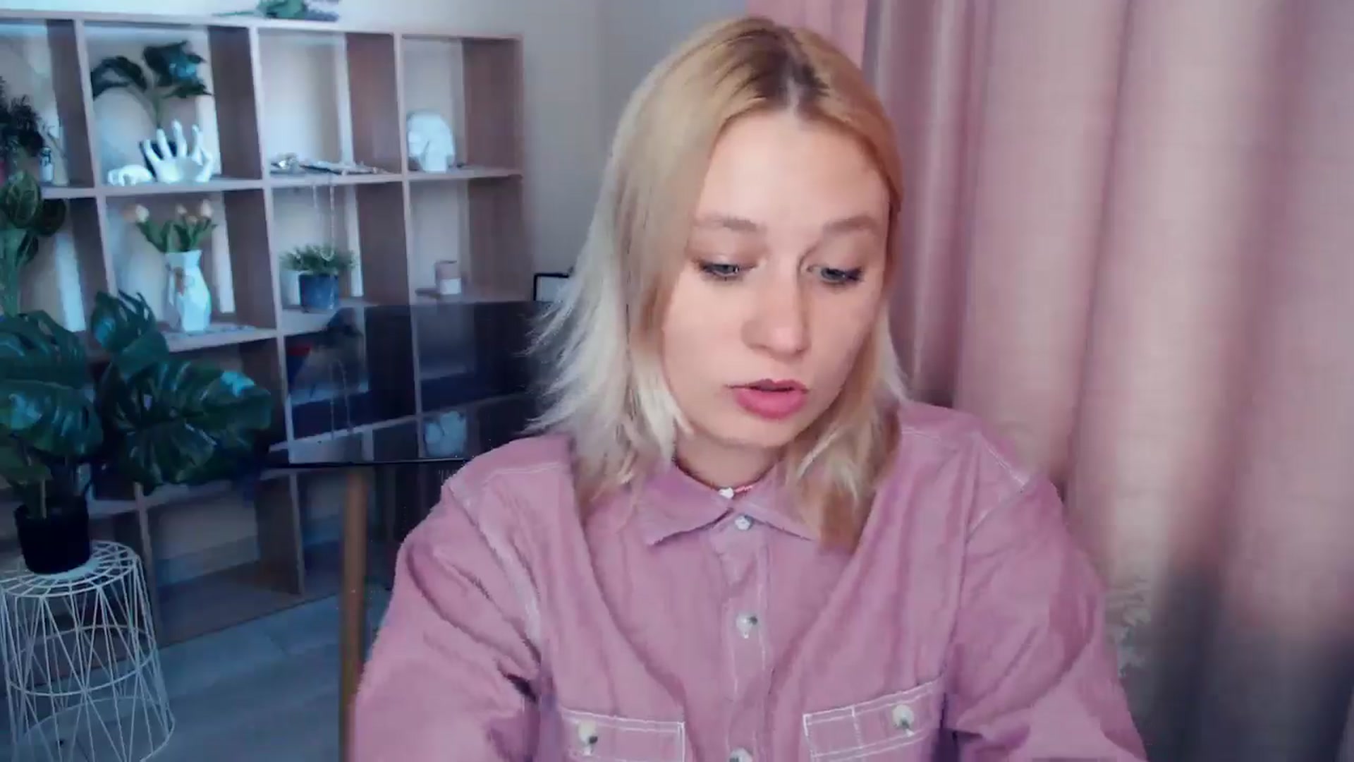 Gallery image thumbnail from Kukla_kolduna's myfreecams stream on, 05/11/2025, 16:57 image 17 of 20