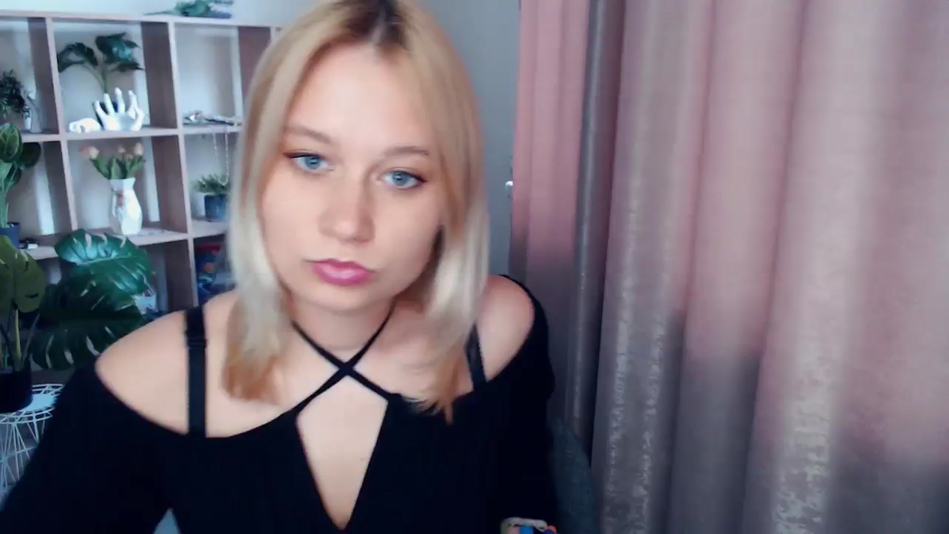 Gallery image thumbnail from Kukla_kolduna's myfreecams stream on, 05/15/2025, 15:49 image 1 of 20