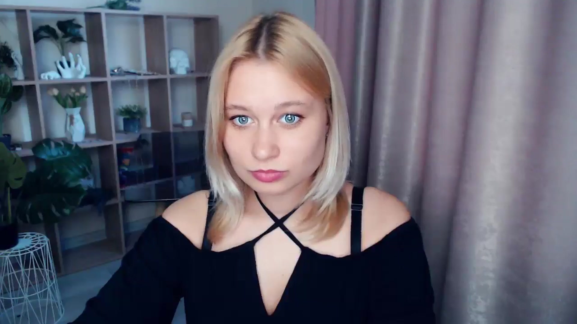 Gallery image thumbnail from Kukla_kolduna's myfreecams stream on, 05/15/2025, 16:26 image 20 of 20