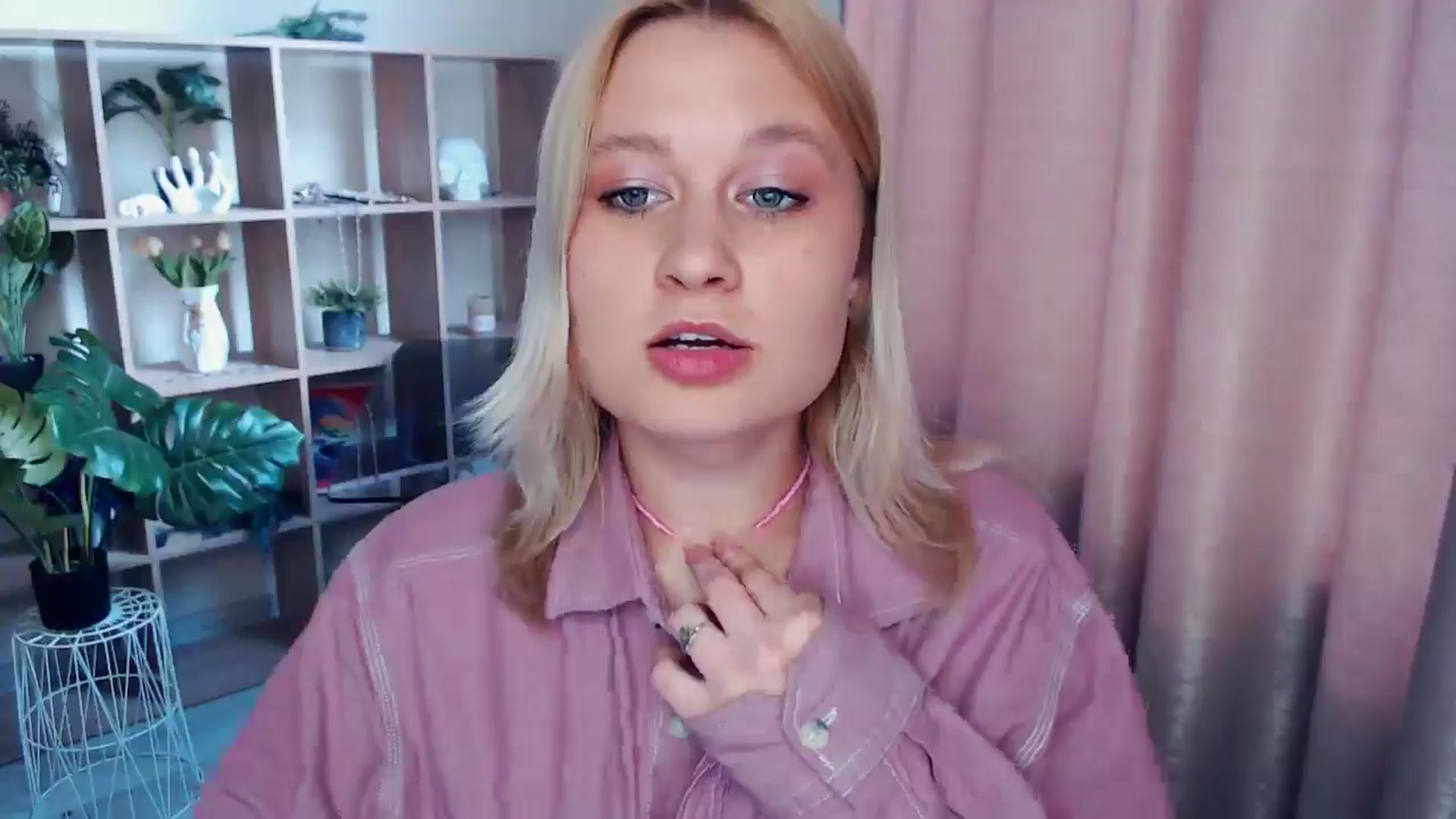 Gallery image thumbnail from Kukla_kolduna's myfreecams stream on, 05/17/2025, 15:52 image 20 of 20