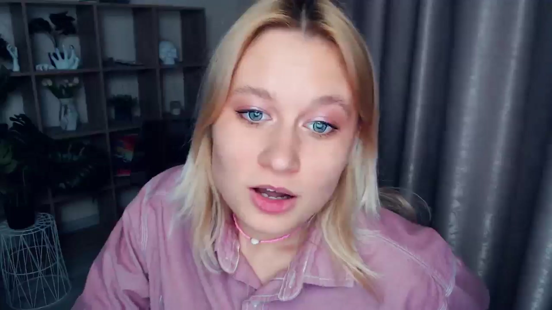 Gallery image thumbnail from Kukla_kolduna's myfreecams stream on, 05/17/2025, 18:32 image 11 of 20