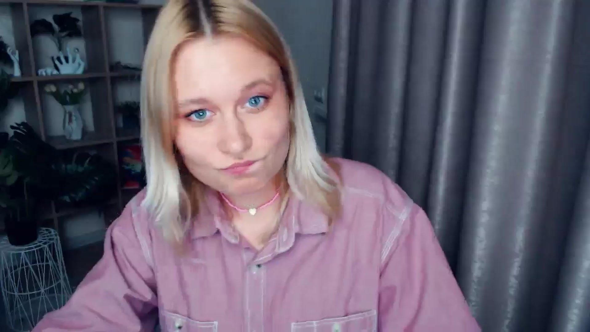 Gallery image thumbnail from Kukla_kolduna's myfreecams stream on, 05/17/2025, 18:32 image 15 of 20