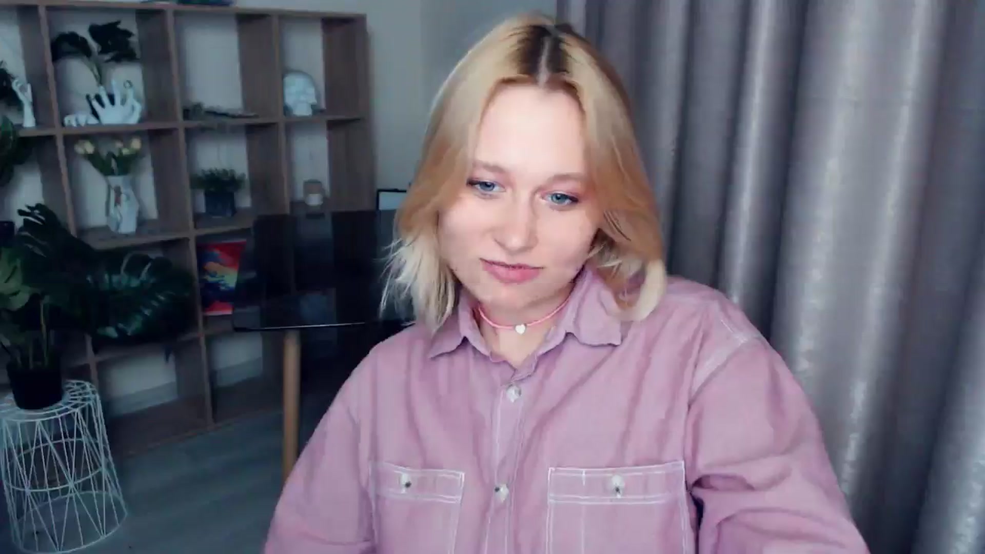 Gallery image thumbnail from Kukla_kolduna's myfreecams stream on, 05/17/2025, 18:32 image 10 of 20