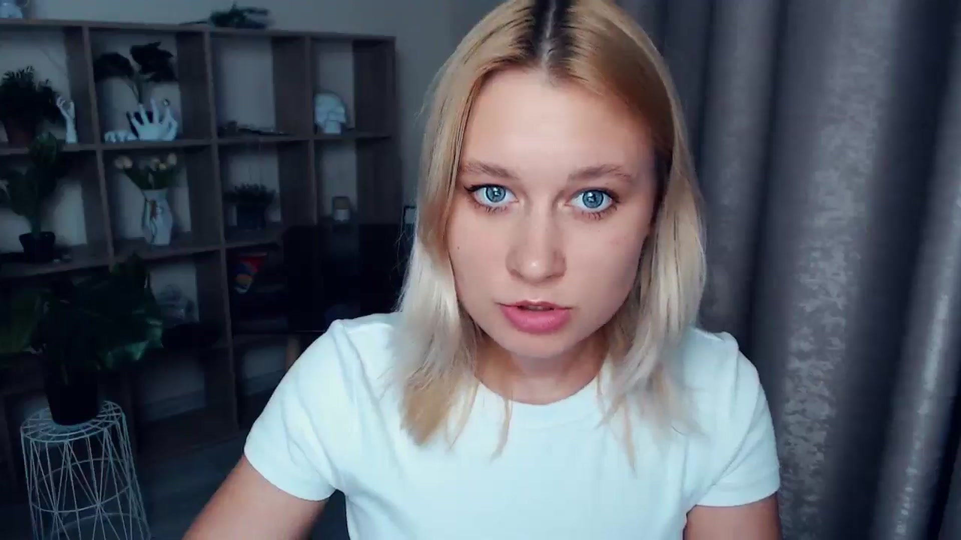 Gallery image thumbnail from Kukla_kolduna's myfreecams stream on, 05/18/2025, 18:11 image 20 of 20
