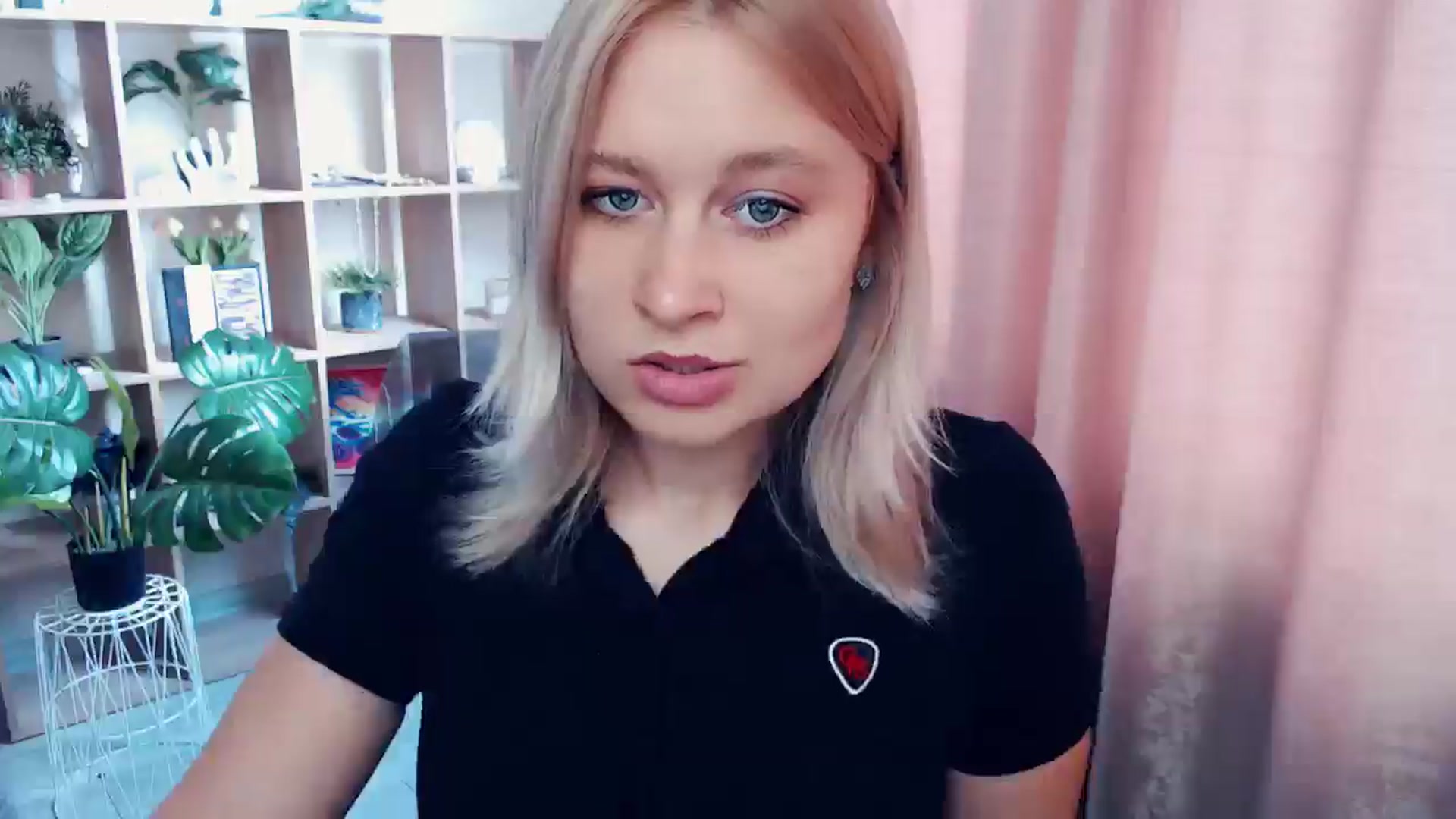 Gallery image thumbnail from Kukla_kolduna's myfreecams stream on, 05/24/2025, 10:37 image 5 of 20