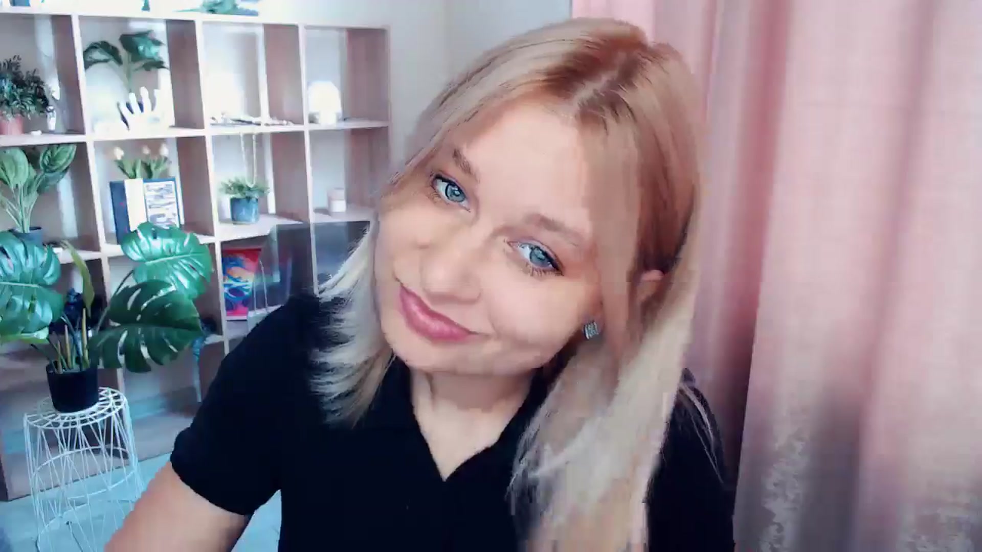 Gallery image thumbnail from Kukla_kolduna's myfreecams stream on, 05/24/2025, 10:37 image 2 of 20