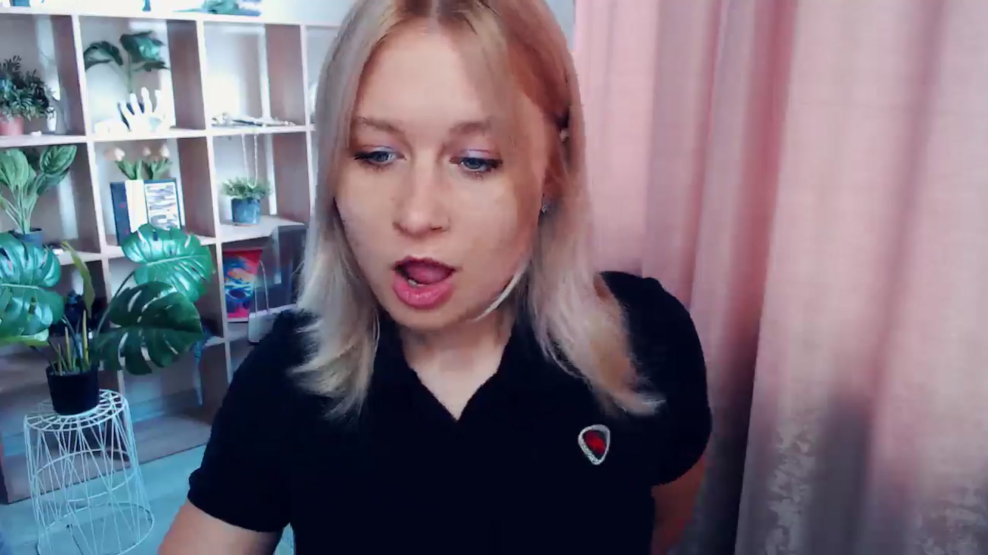 Gallery image thumbnail from Kukla_kolduna's myfreecams stream on, 05/24/2025, 10:37 image 3 of 20