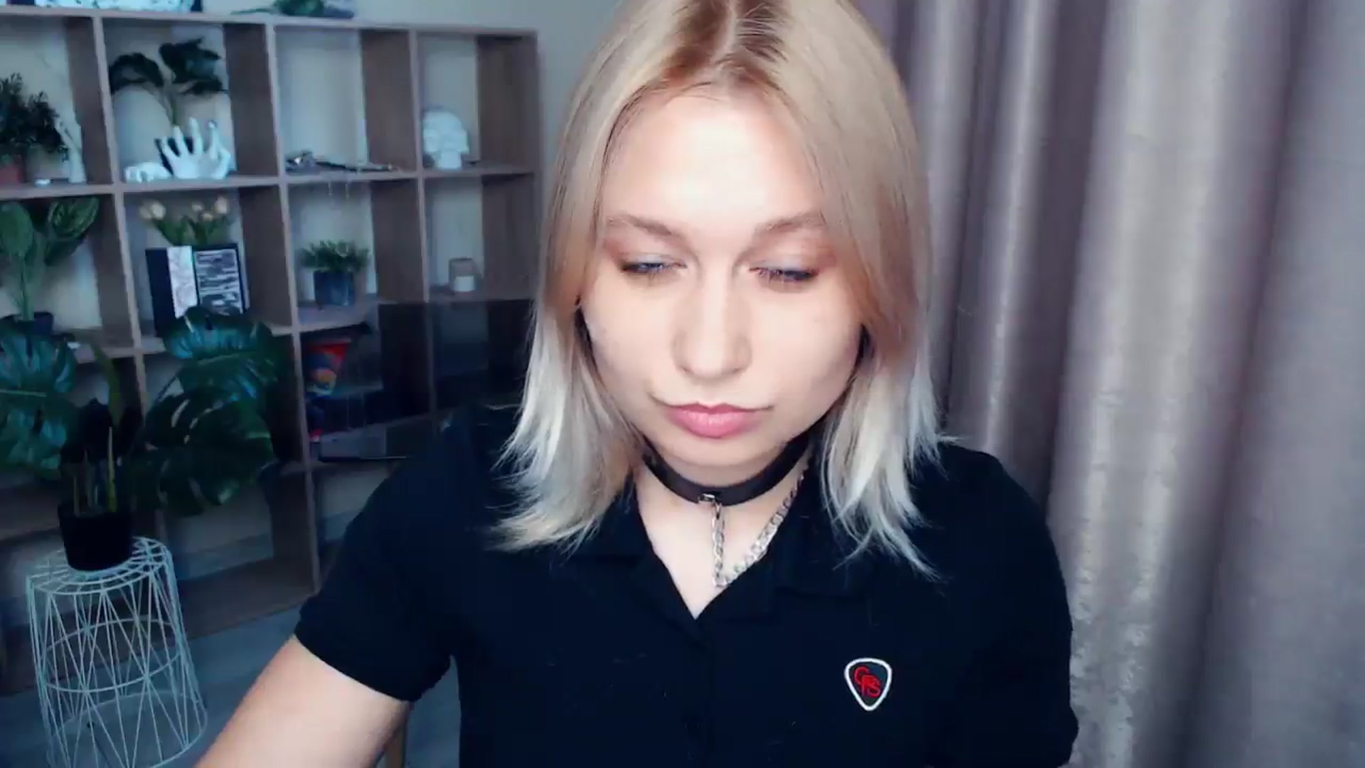 Gallery image thumbnail from Kukla_kolduna's myfreecams stream on, 05/24/2025, 17:00 image 11 of 20