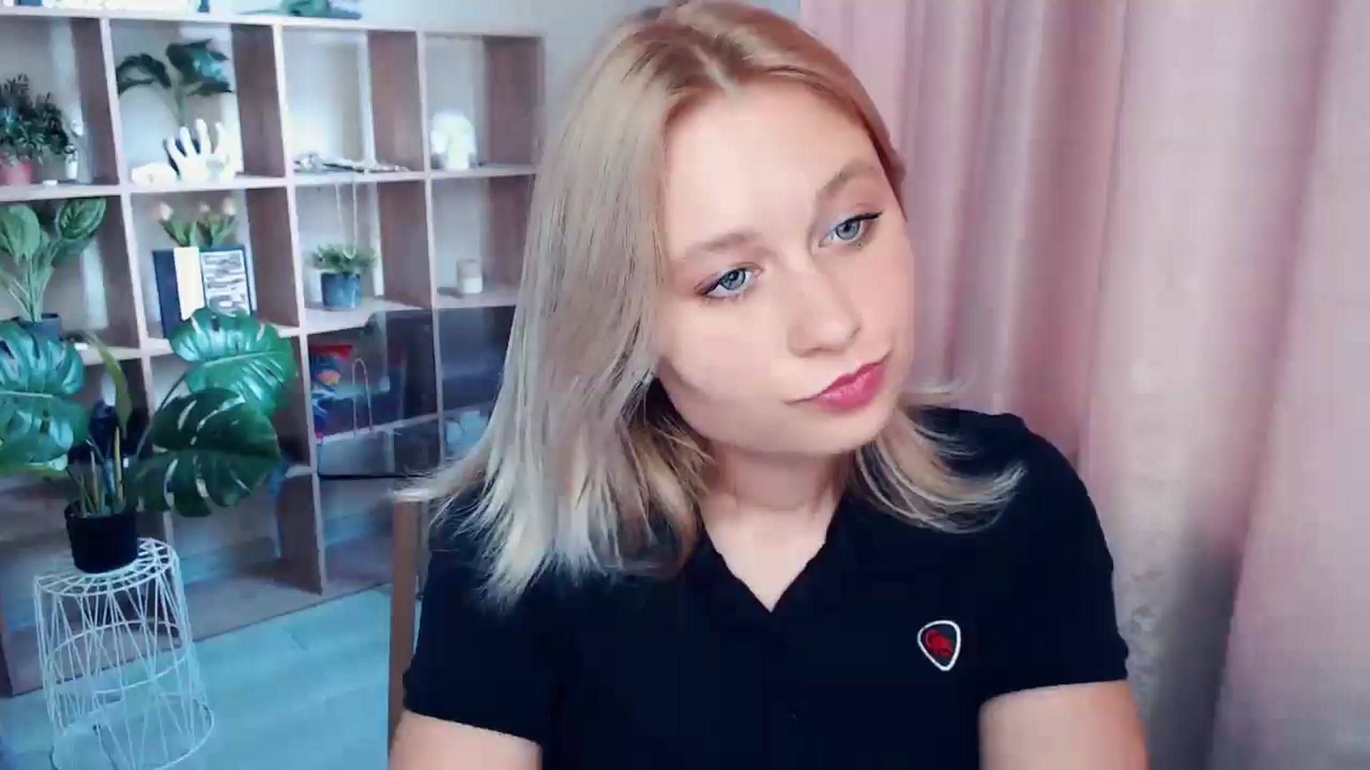 Gallery image thumbnail from Kukla_kolduna's myfreecams stream on, 05/24/2025, 17:00 image 1 of 20