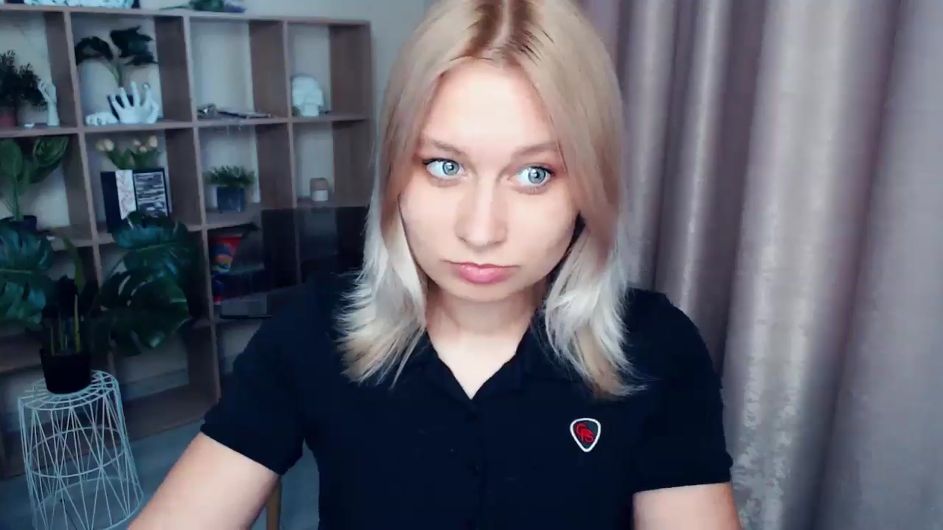 Gallery image thumbnail from Kukla_kolduna's myfreecams stream on, 05/24/2025, 17:00 image 13 of 20